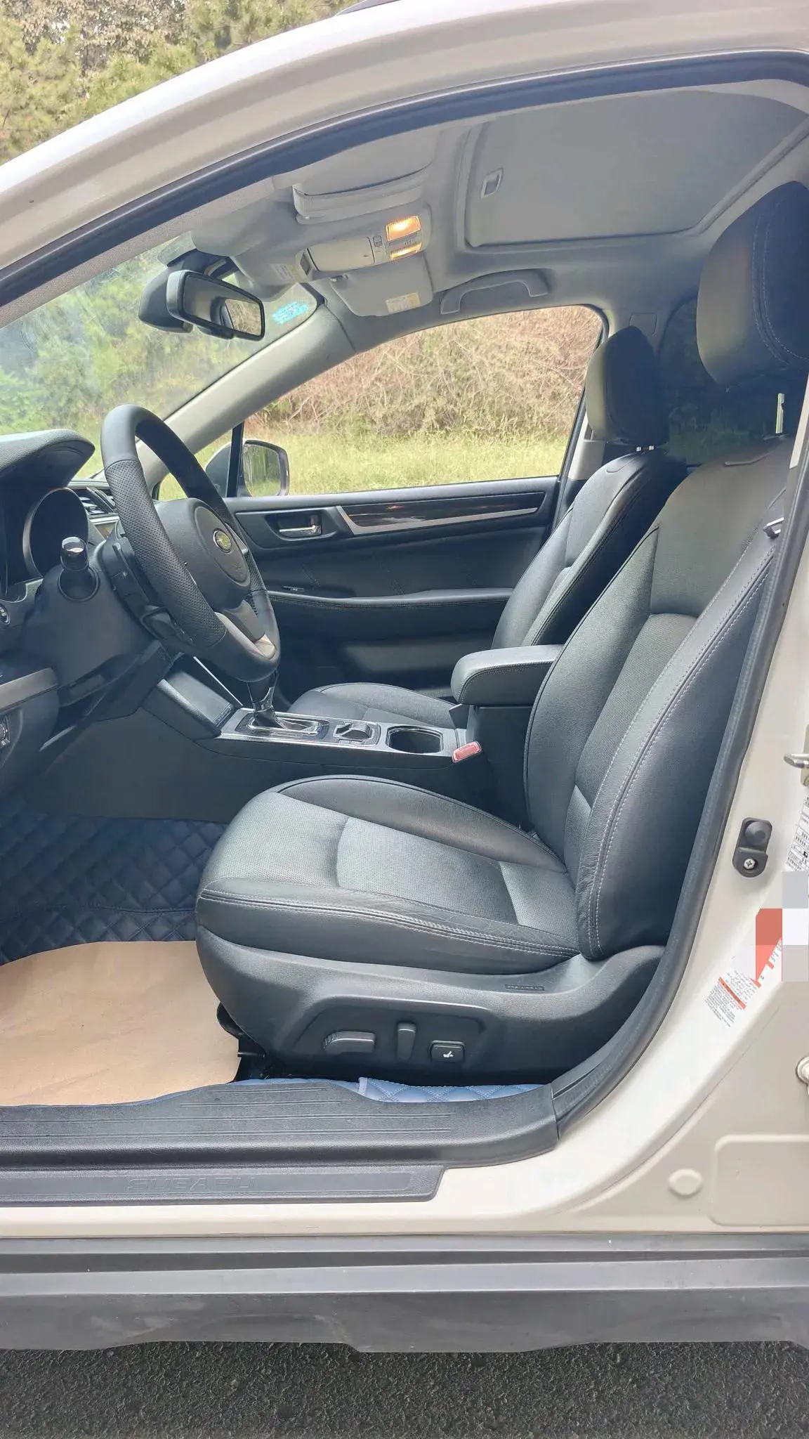 2018 SUBARU OUTBACK thumbnail 3