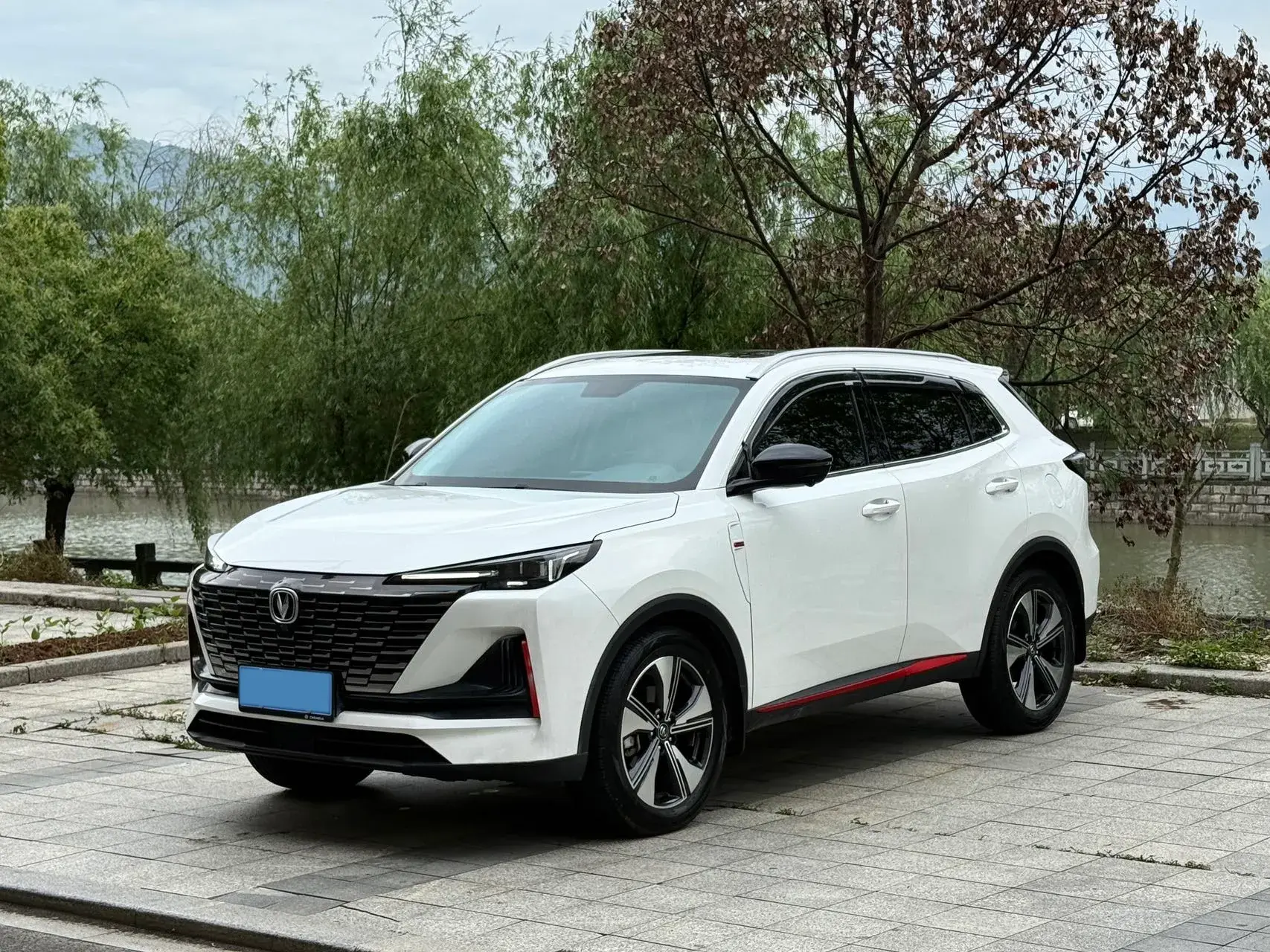 2022 CHANGAN CS75 view 1