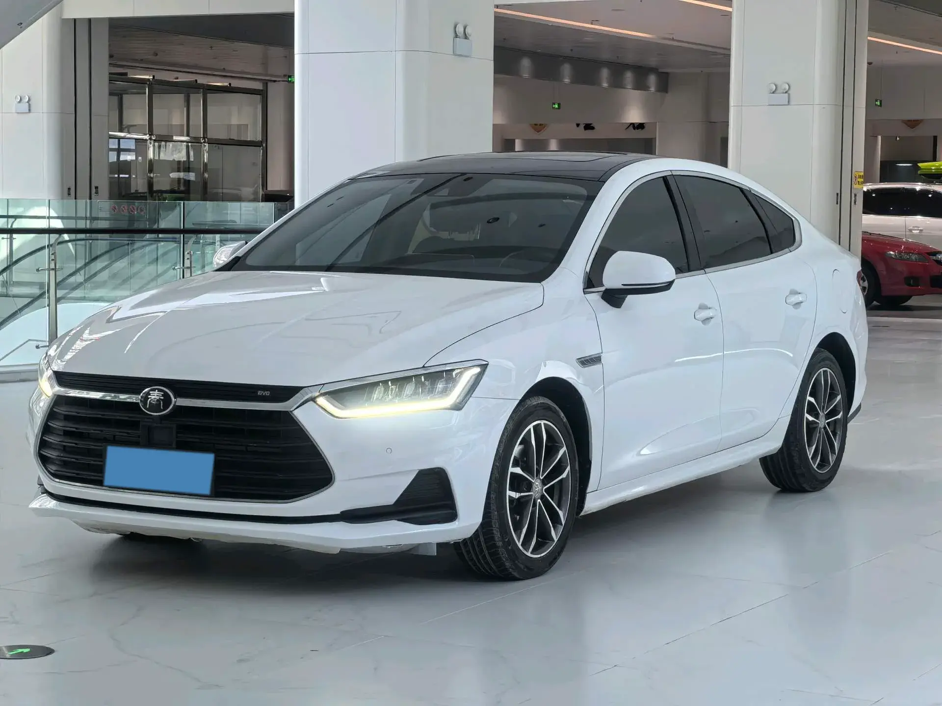 2019 BYD QIN view 1