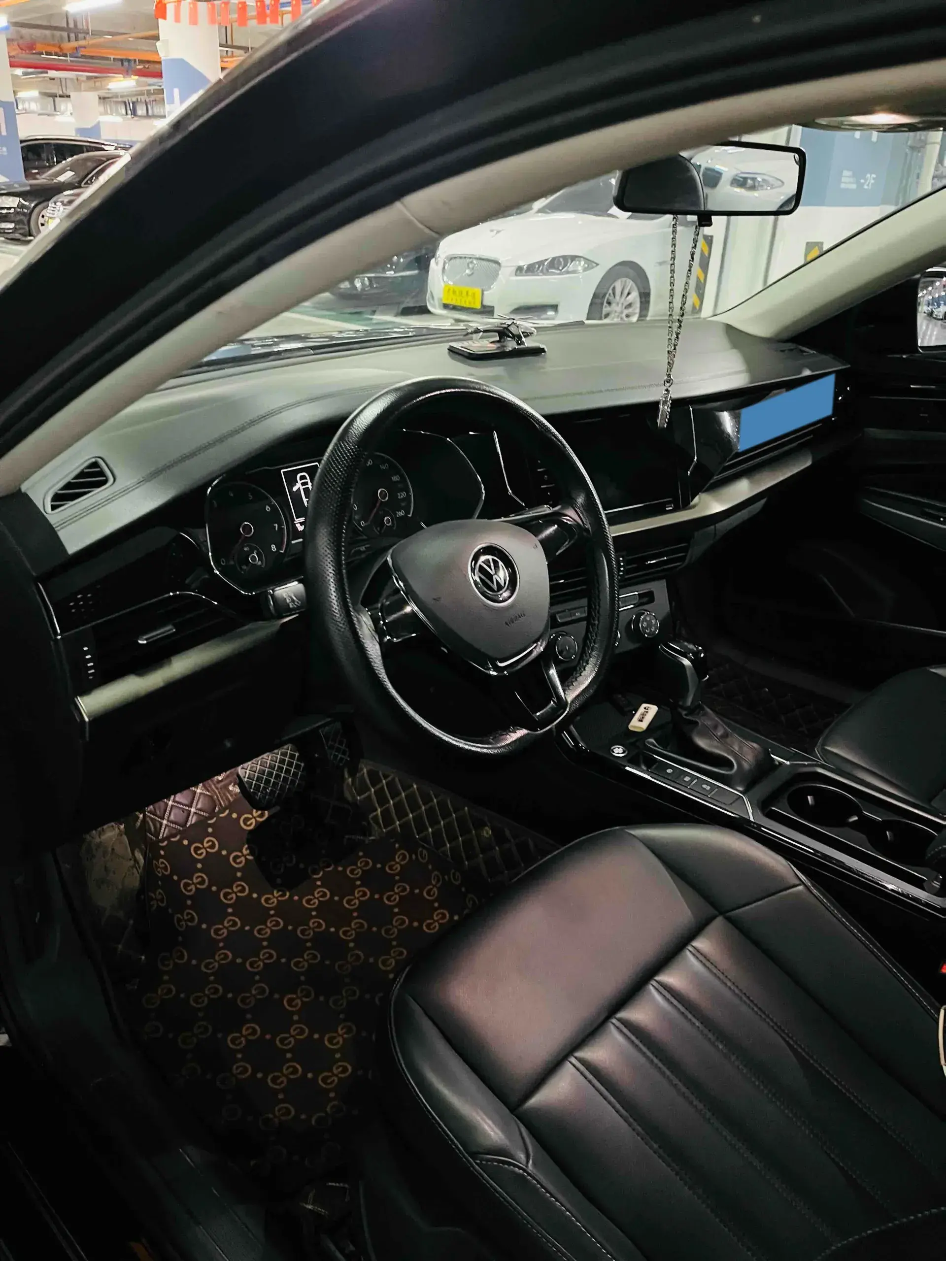 2020 VOLKSWAGEN PASSAT thumbnail 4