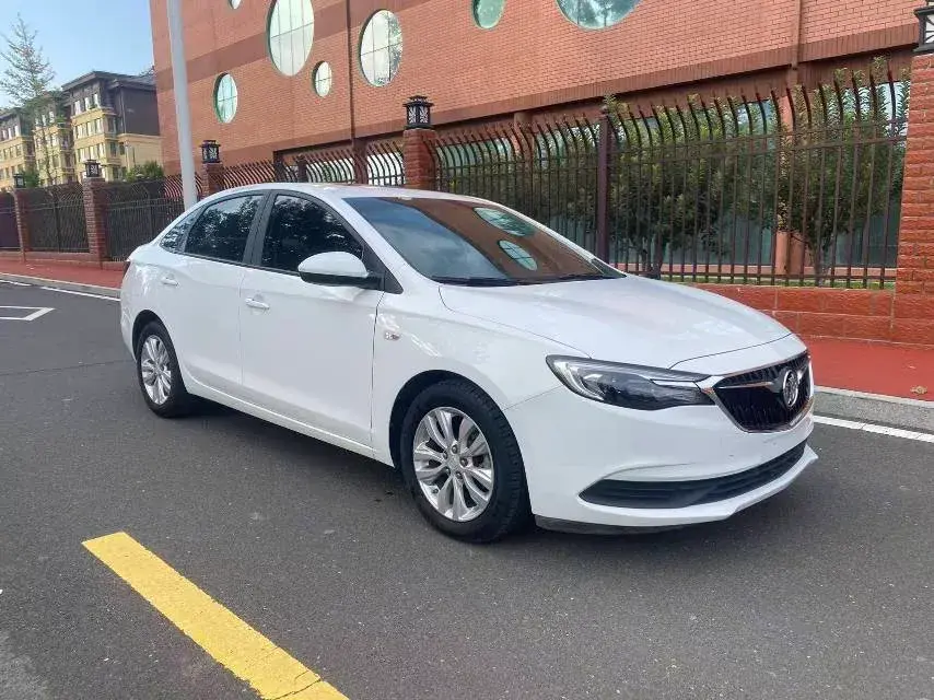 2020 BUICK REGAL thumbnail 2