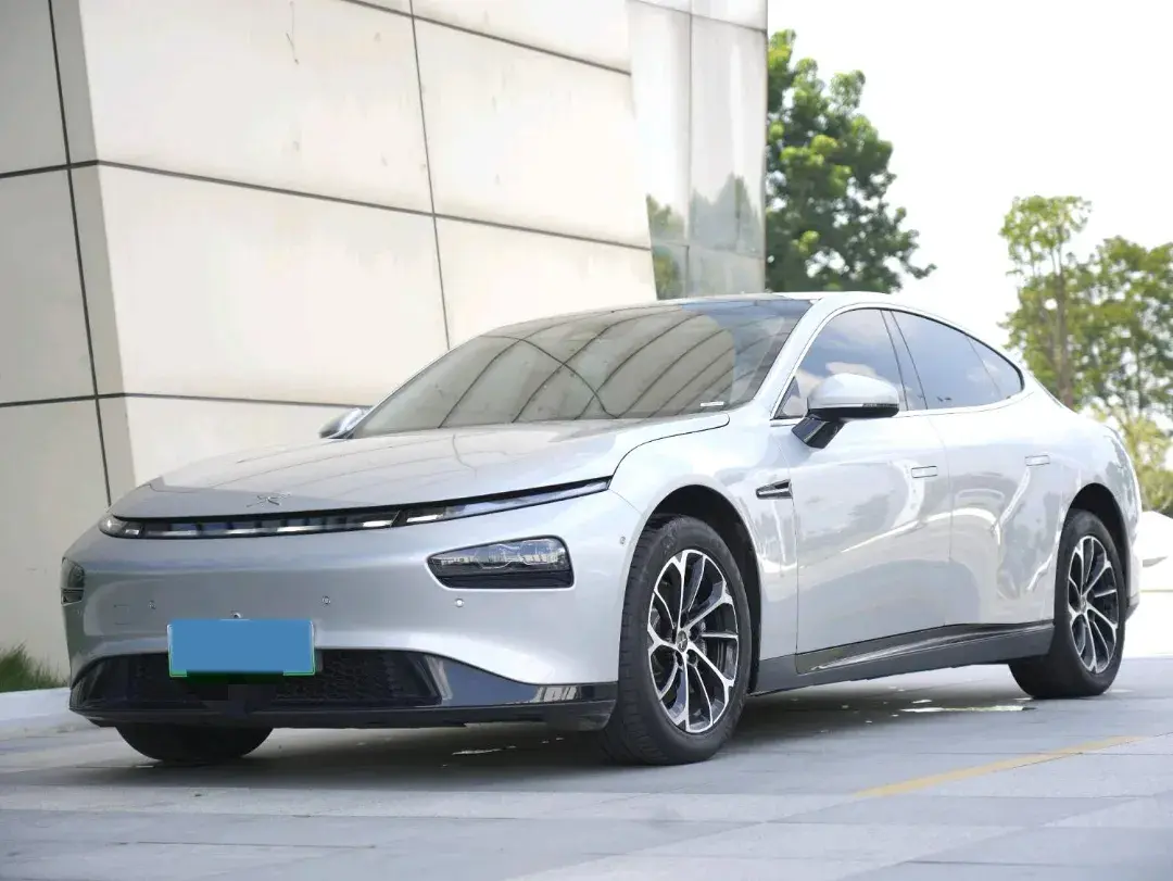 2020 XPENG P7 view 1