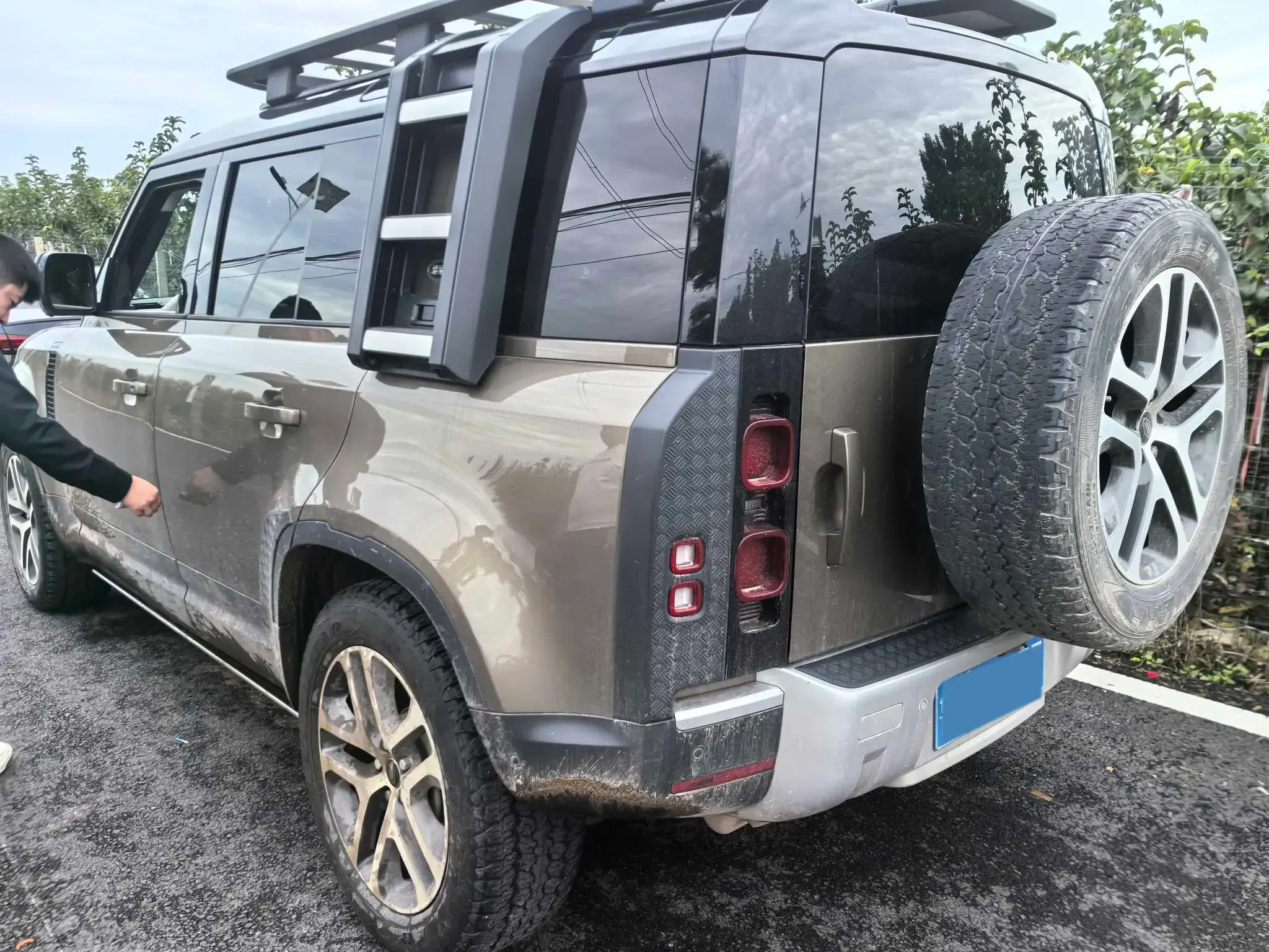 2020 LAND ROVER thumbnail 2