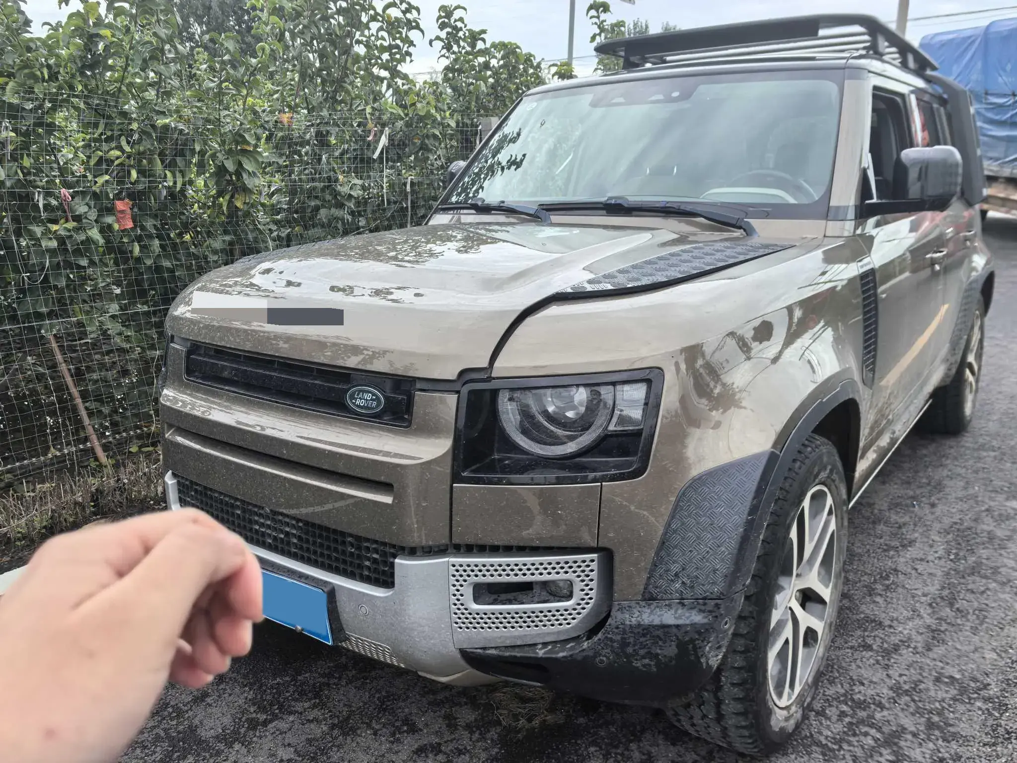 2020 LAND ROVER view 1