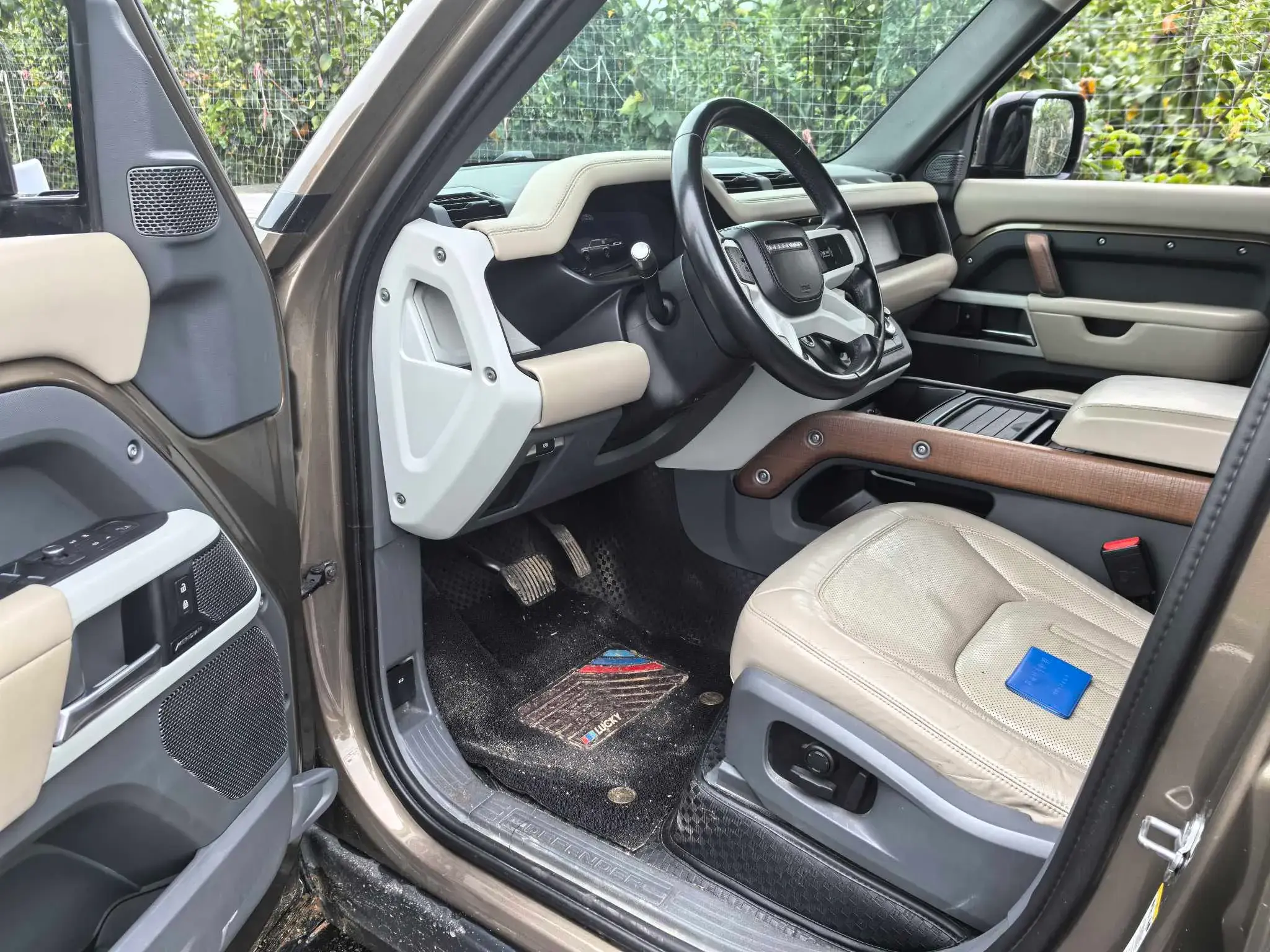 2020 LAND ROVER thumbnail 3