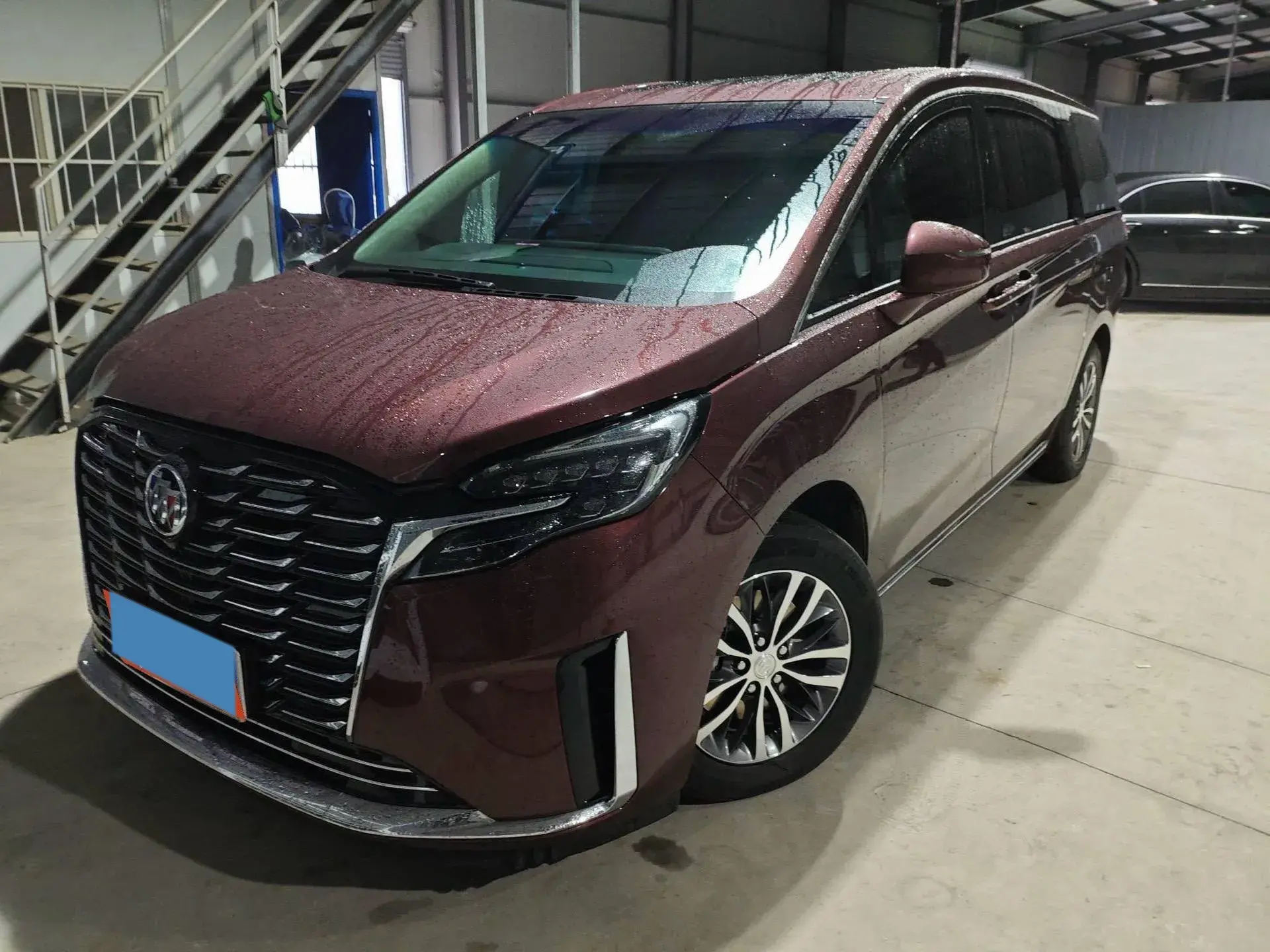 2023 BUICK GL8 view 1