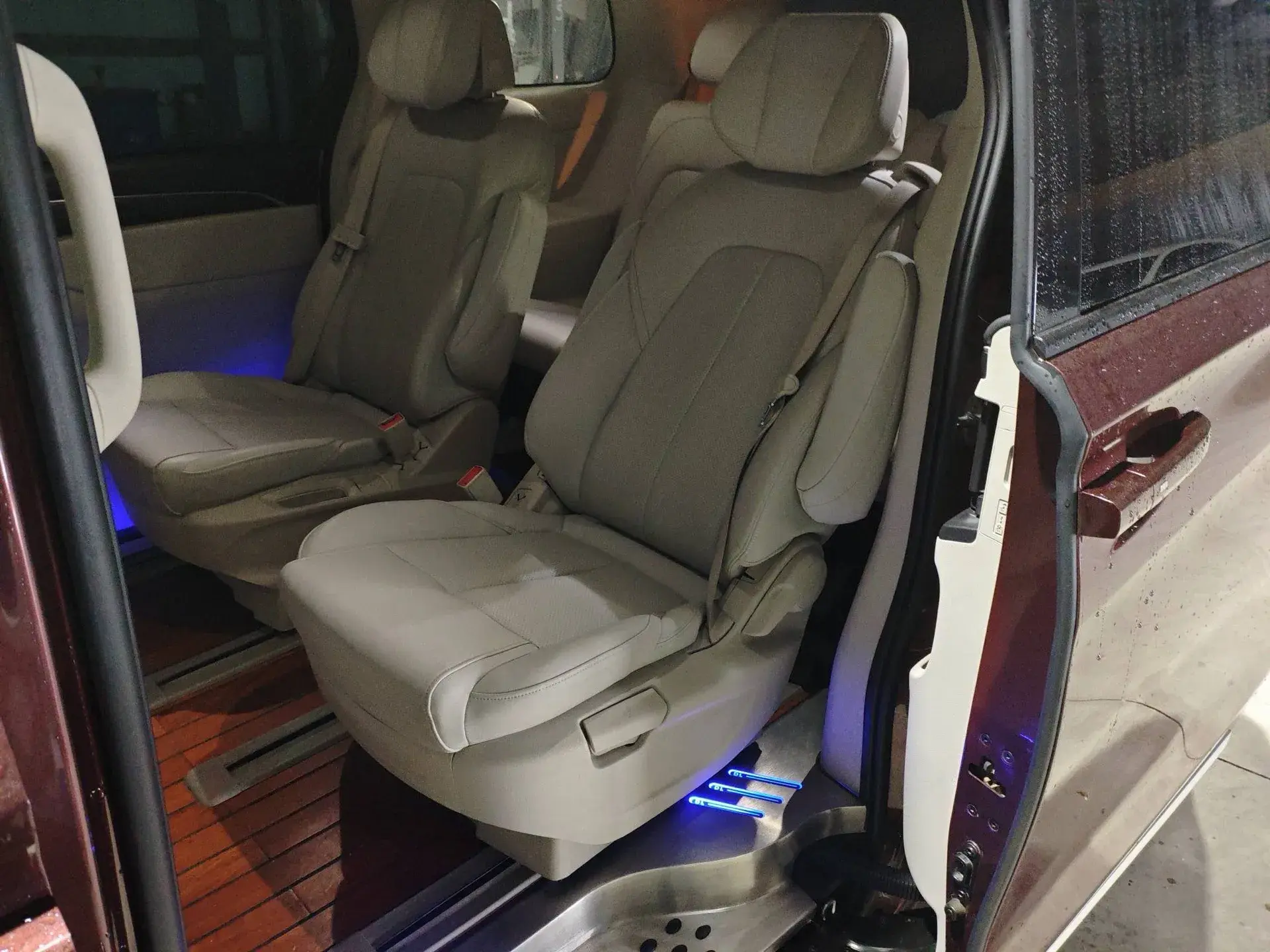 2023 BUICK GL8 thumbnail 4