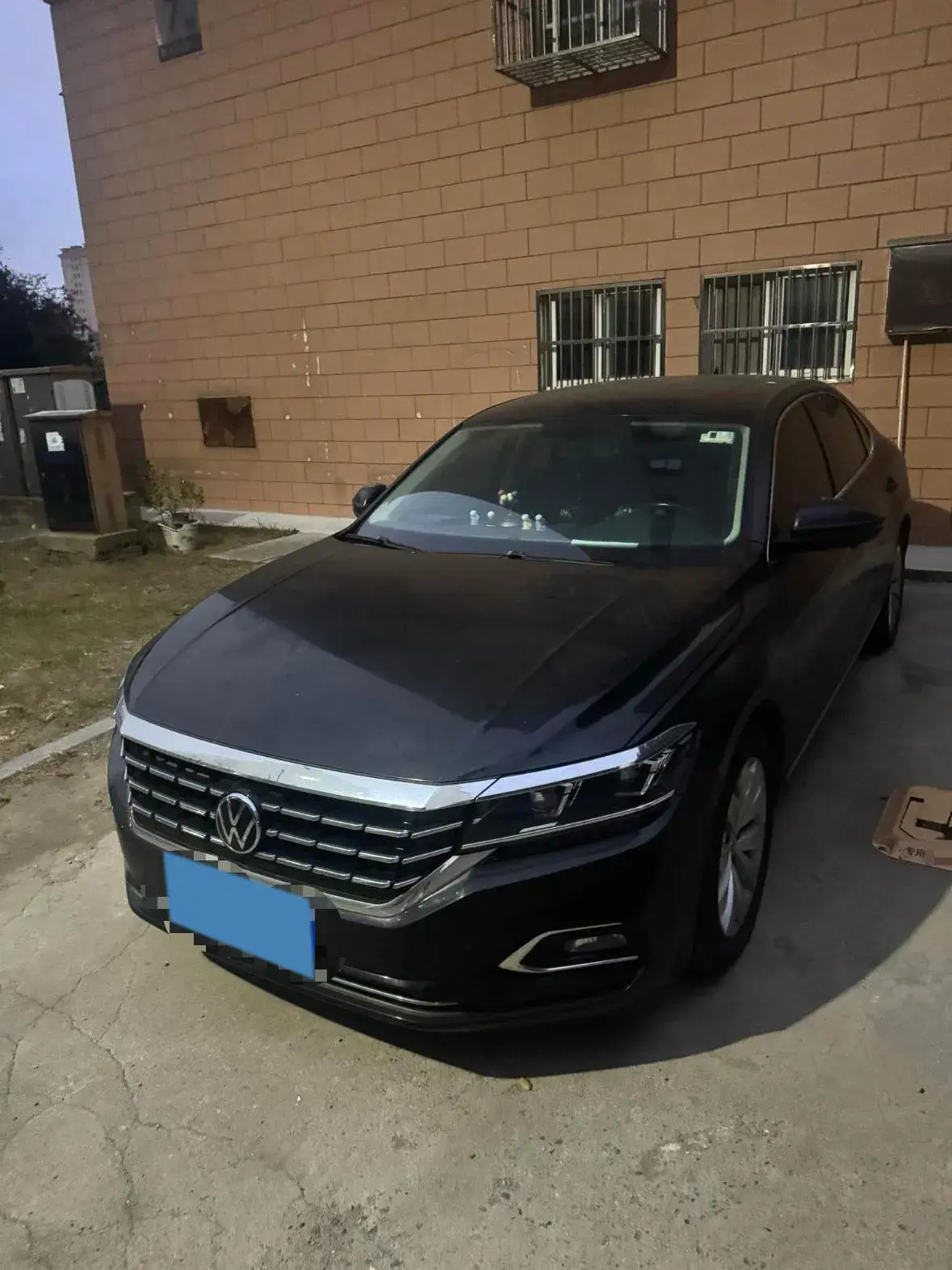 2020 VOLKSWAGEN PASSAT view 1