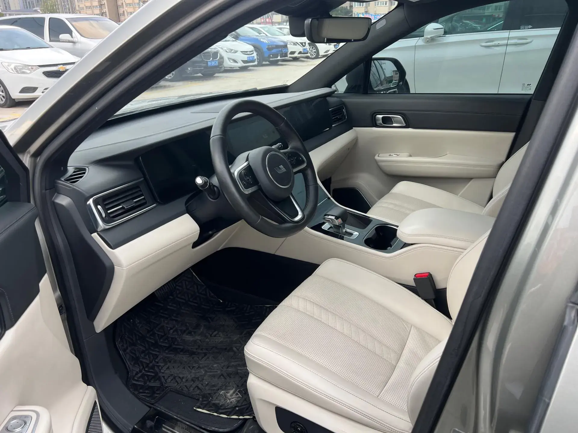 2020 LI ONE thumbnail 4