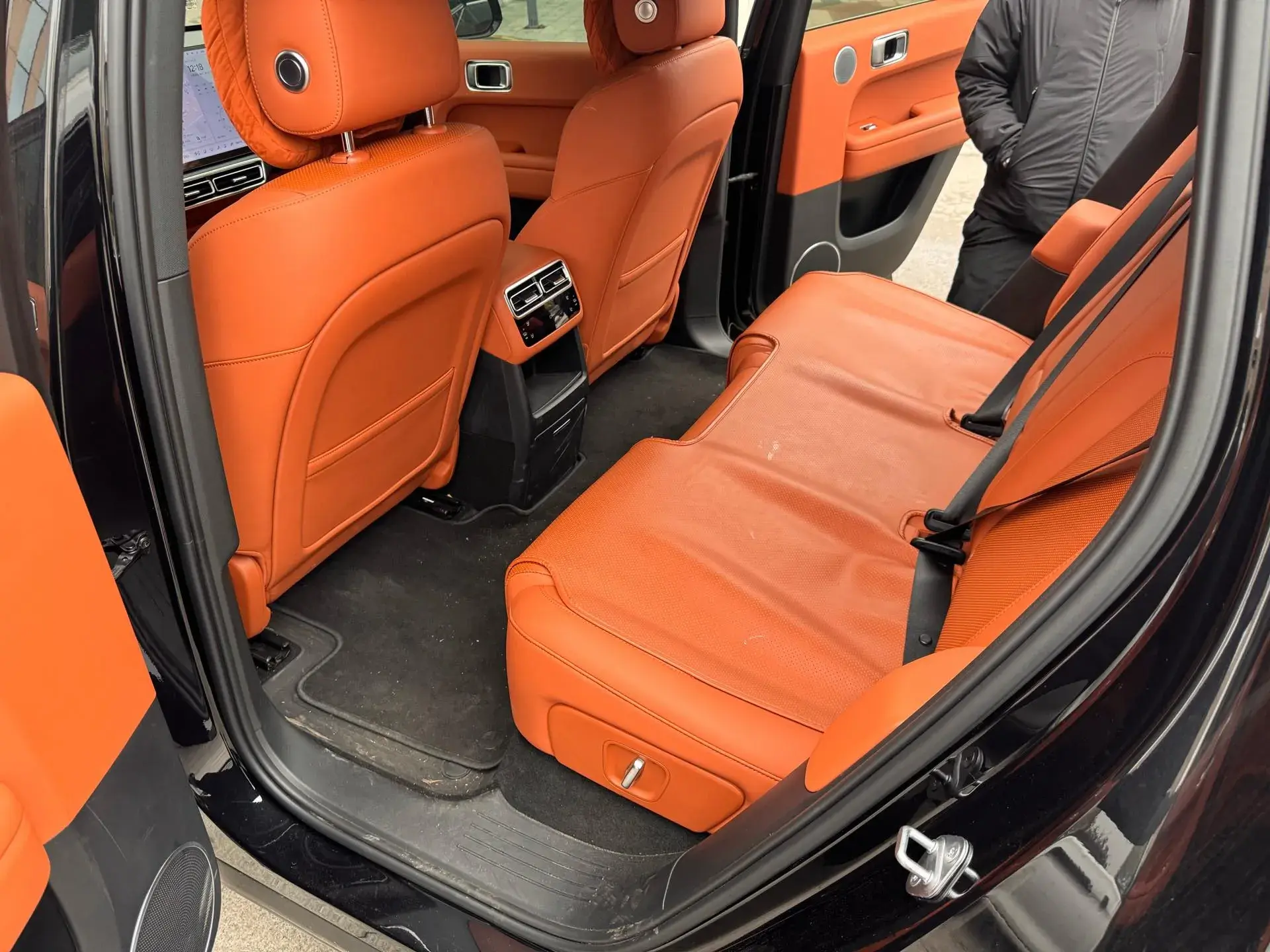 2024 LI L6 thumbnail 3