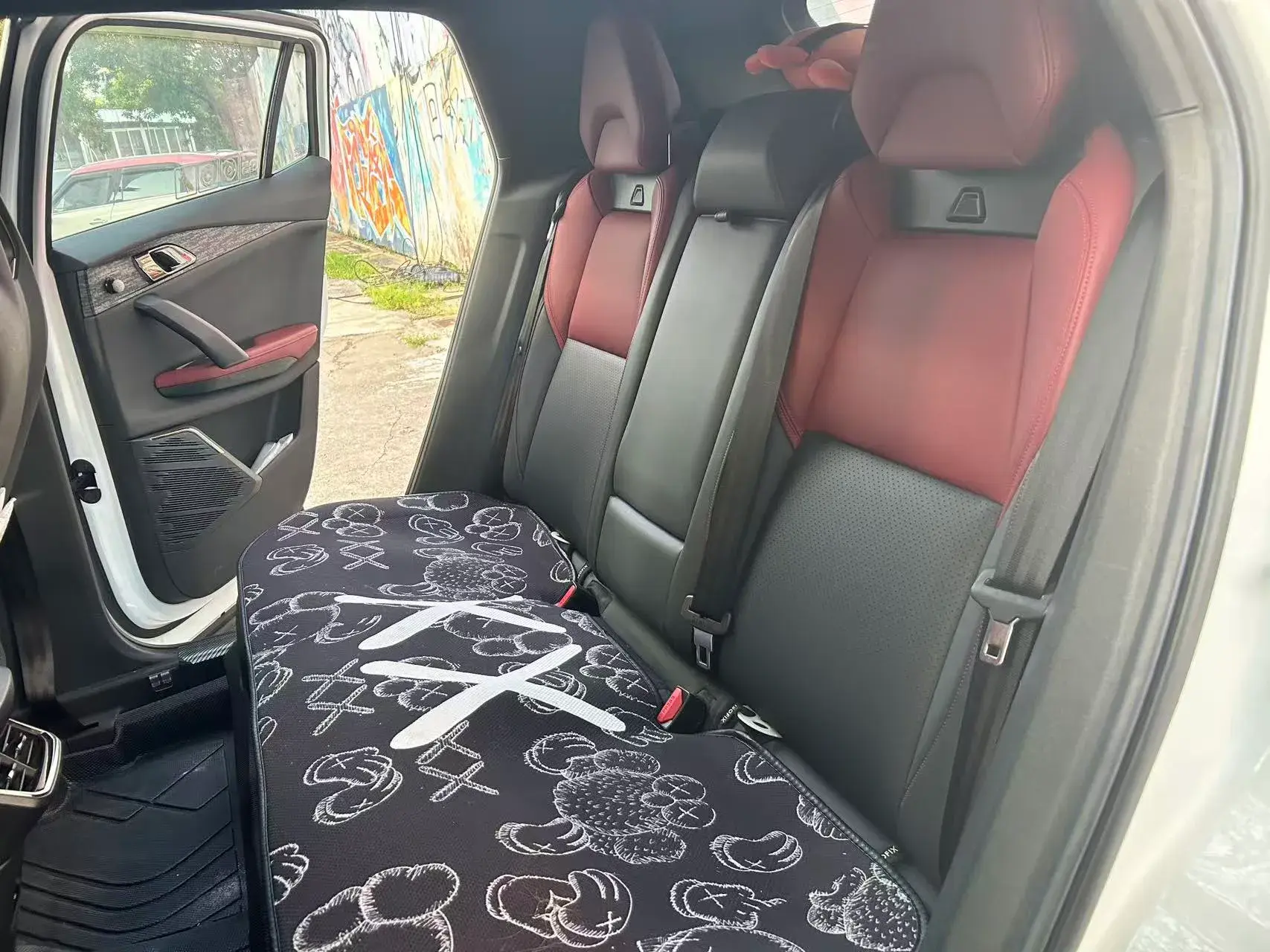 2020 LYNK&CO 06 thumbnail 3