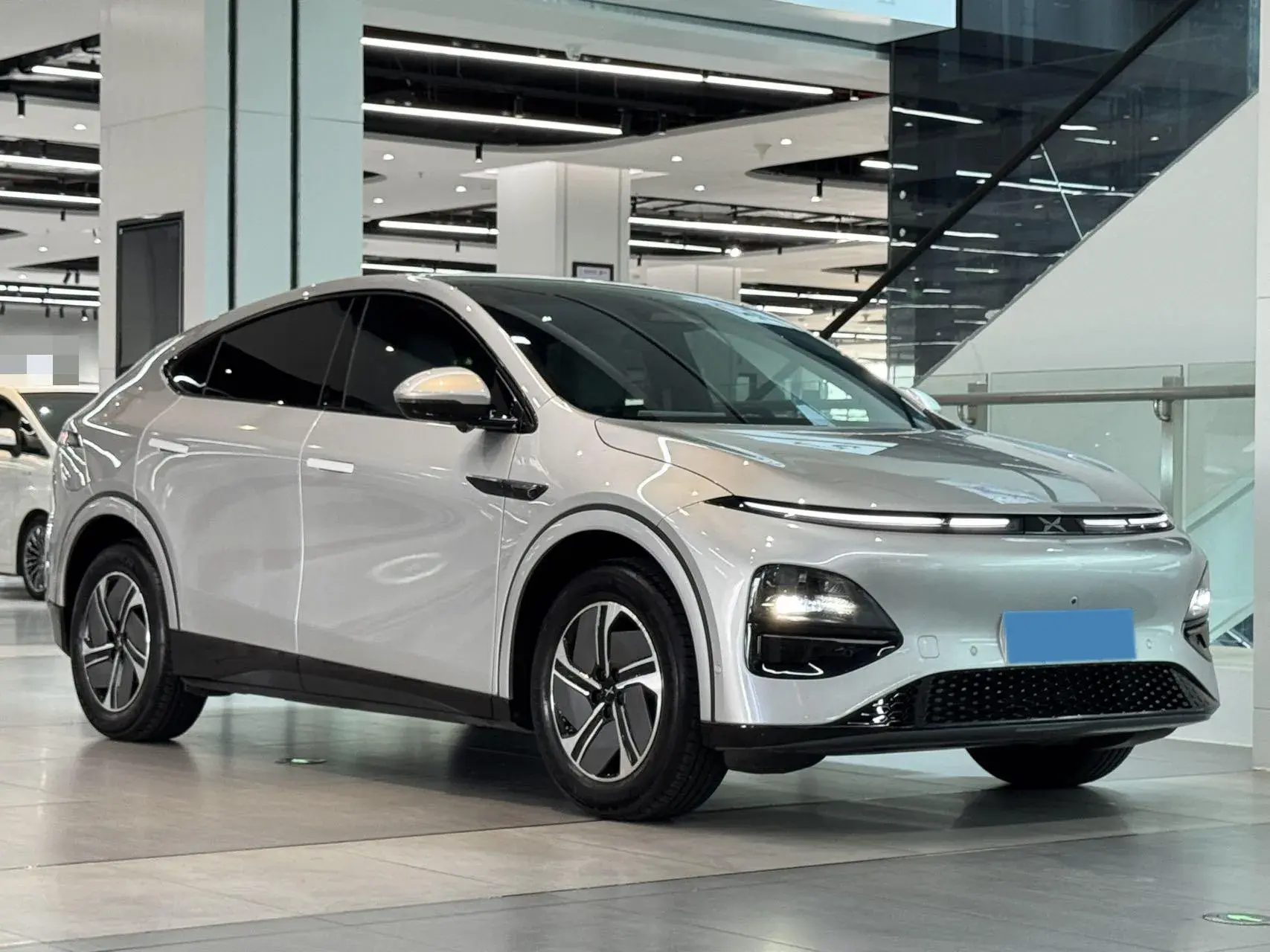 2024 XPENG G6 thumbnail 3