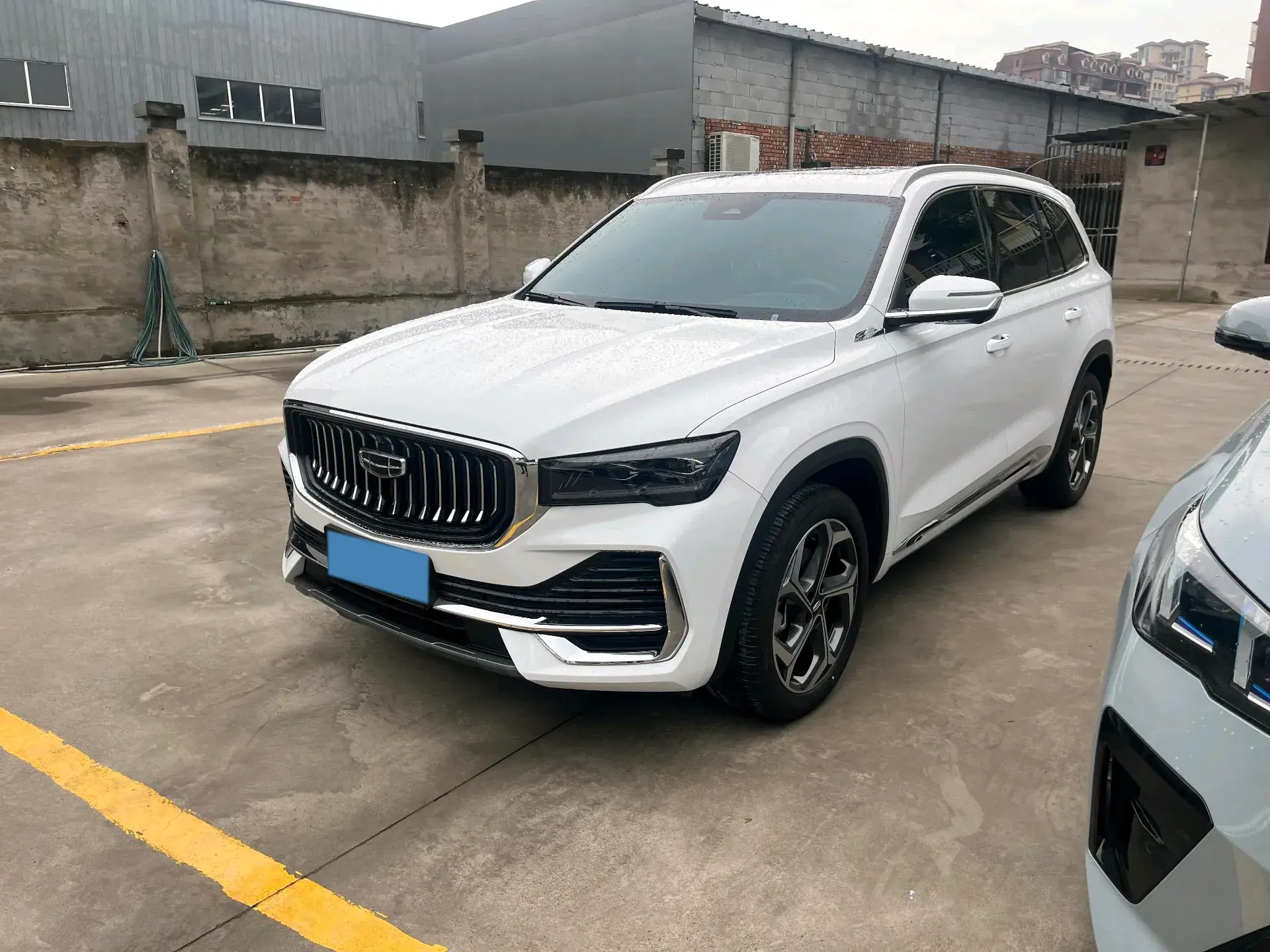 2024 GEELY MONJARO view 1