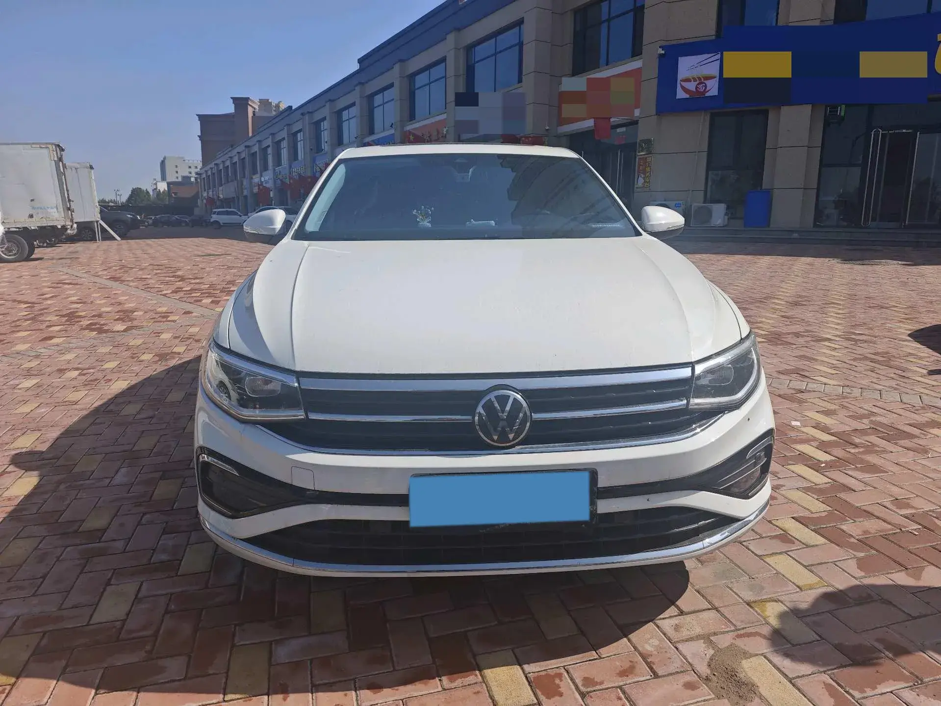 2023 VOLKSWAGEN BORA thumbnail 2
