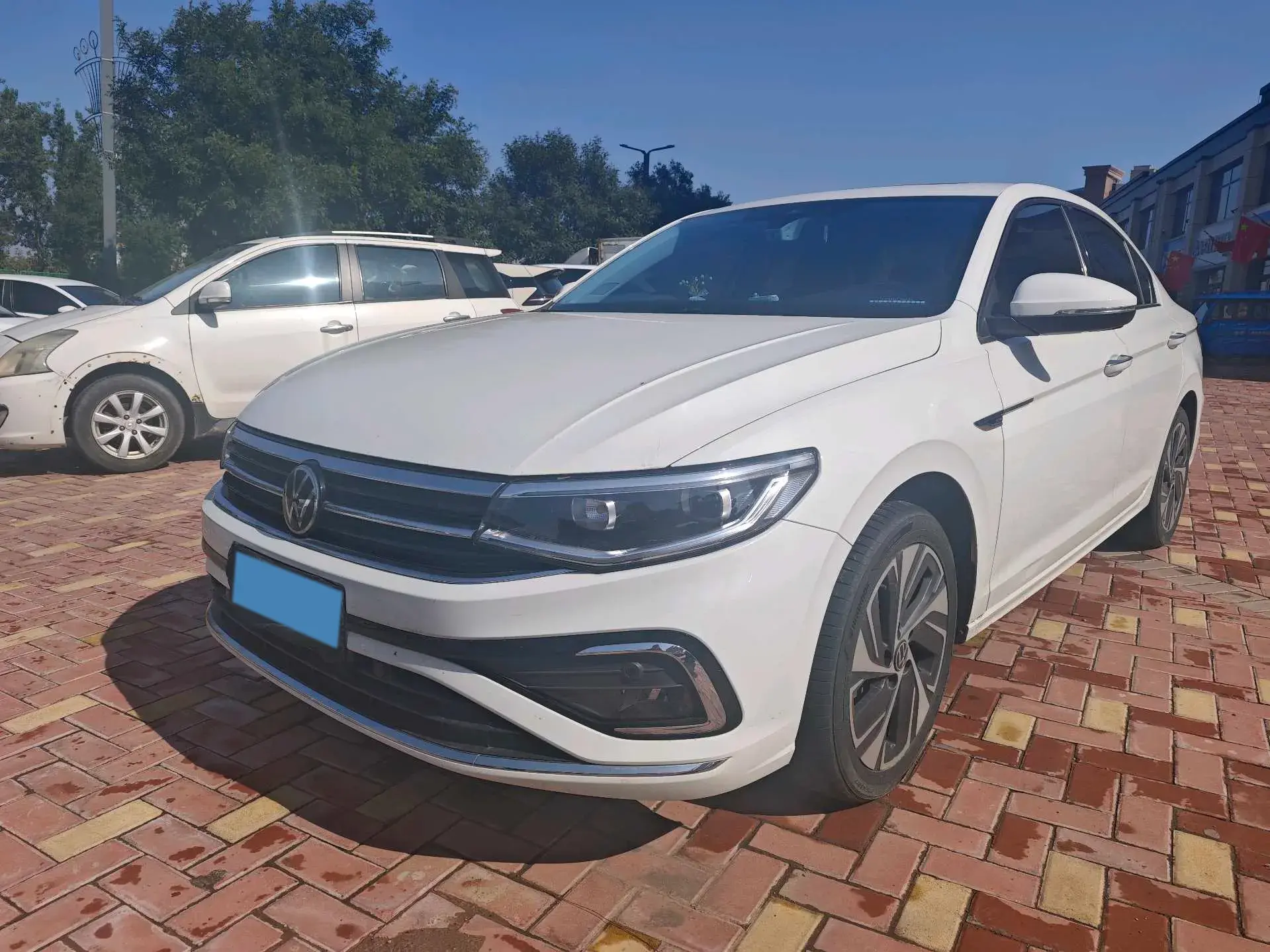 2023 VOLKSWAGEN BORA view 1