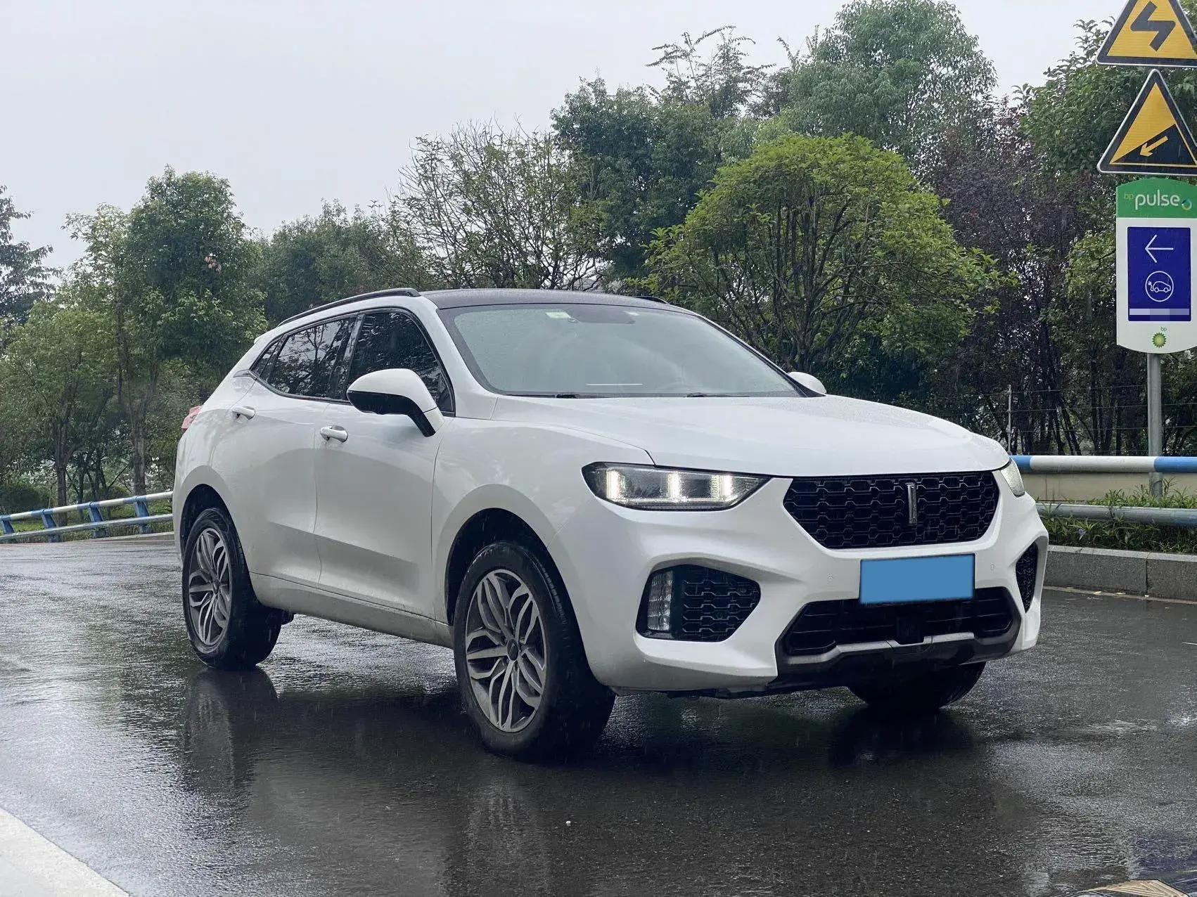 2017 ZOTYE T700 thumbnail 2