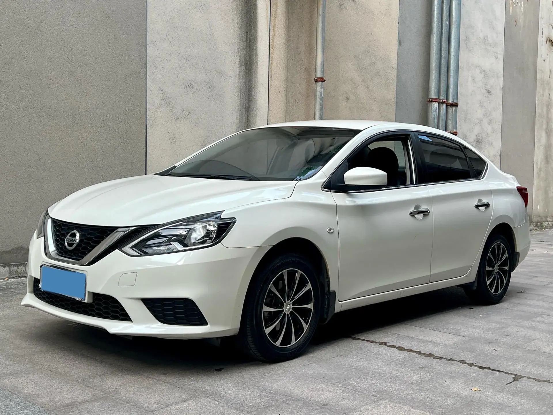 2021 NISSAN SYLPHY view 1