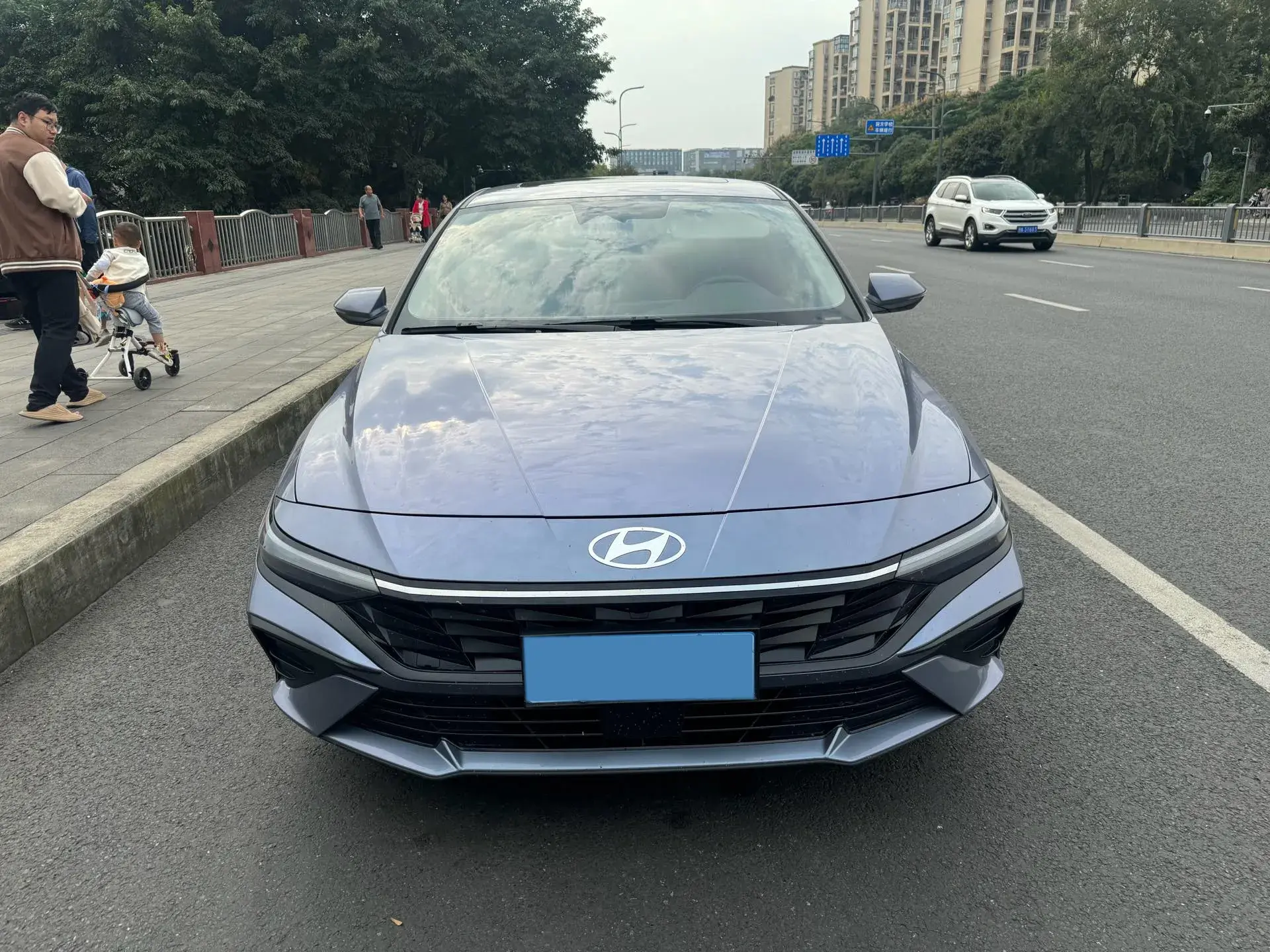 2022 HYUNDAI ELANTRA thumbnail 2