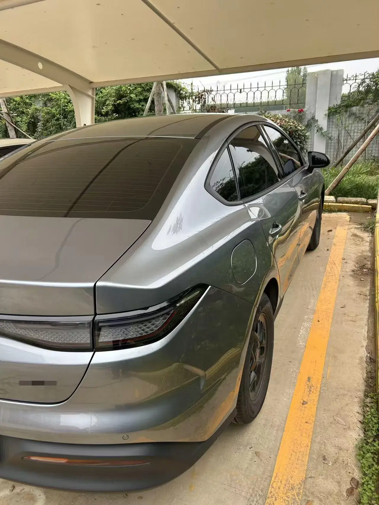 2025 BYD SEAL05 thumbnail 4