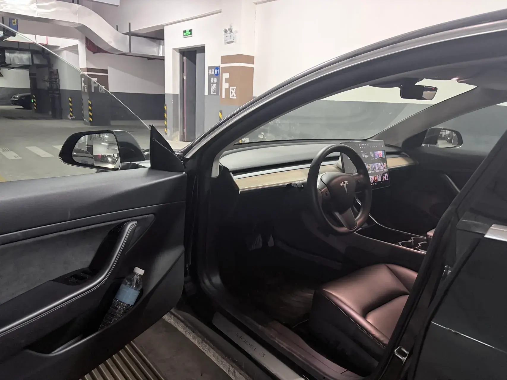 2020 TESLA MODEL thumbnail 4