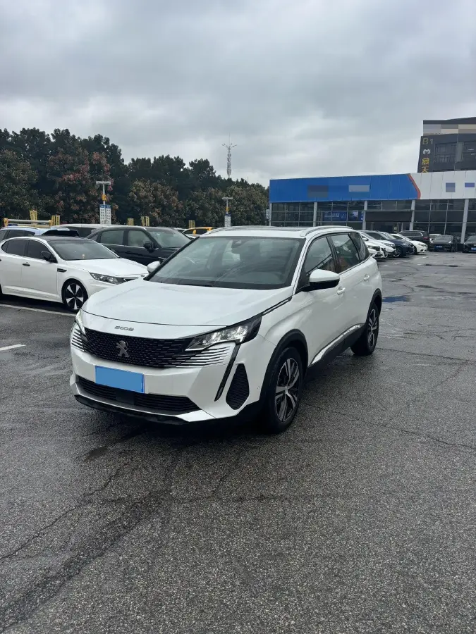 2021 Peugeot 5008 1.8T 211HP L4 8AT