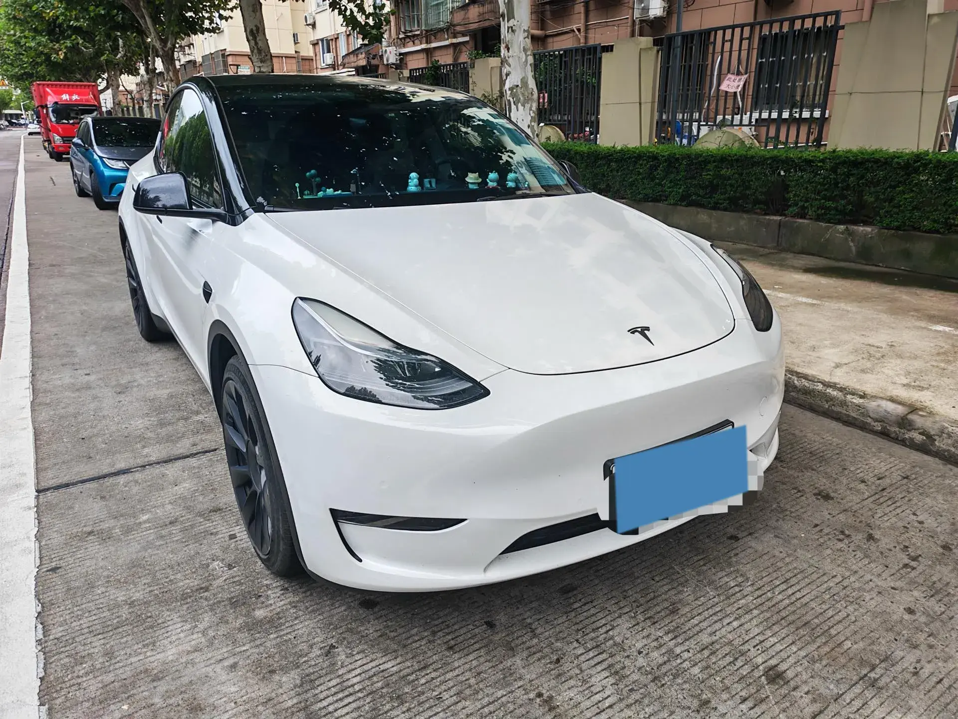 2021 TESLA MODEL thumbnail 3