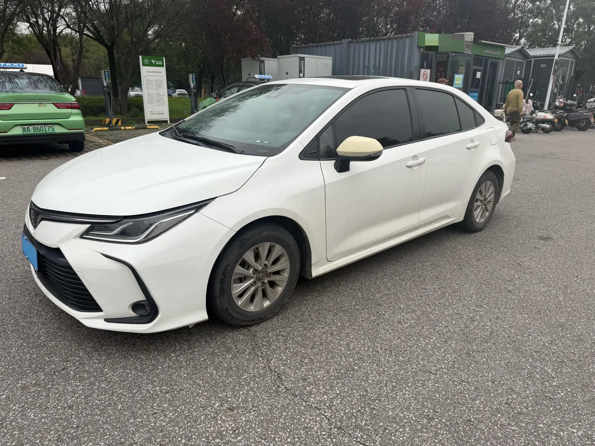 2021 TOYOTA COROLLA view 1