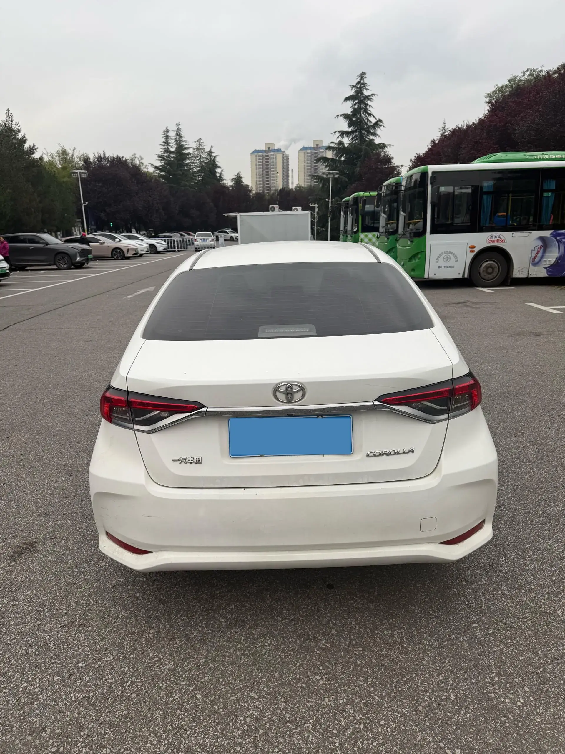 2021 TOYOTA COROLLA thumbnail 4