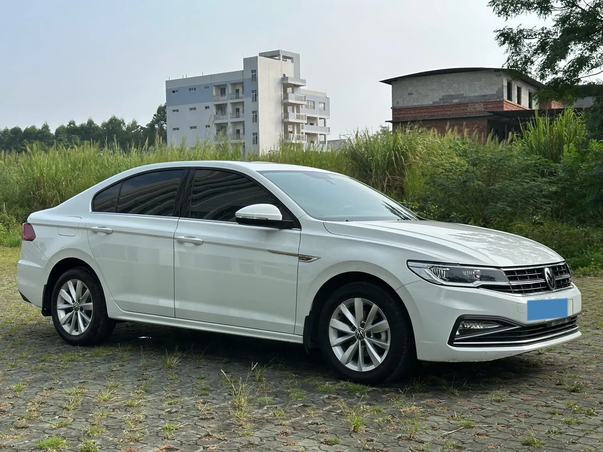 2021 VOLKSWAGEN BORA thumbnail 3