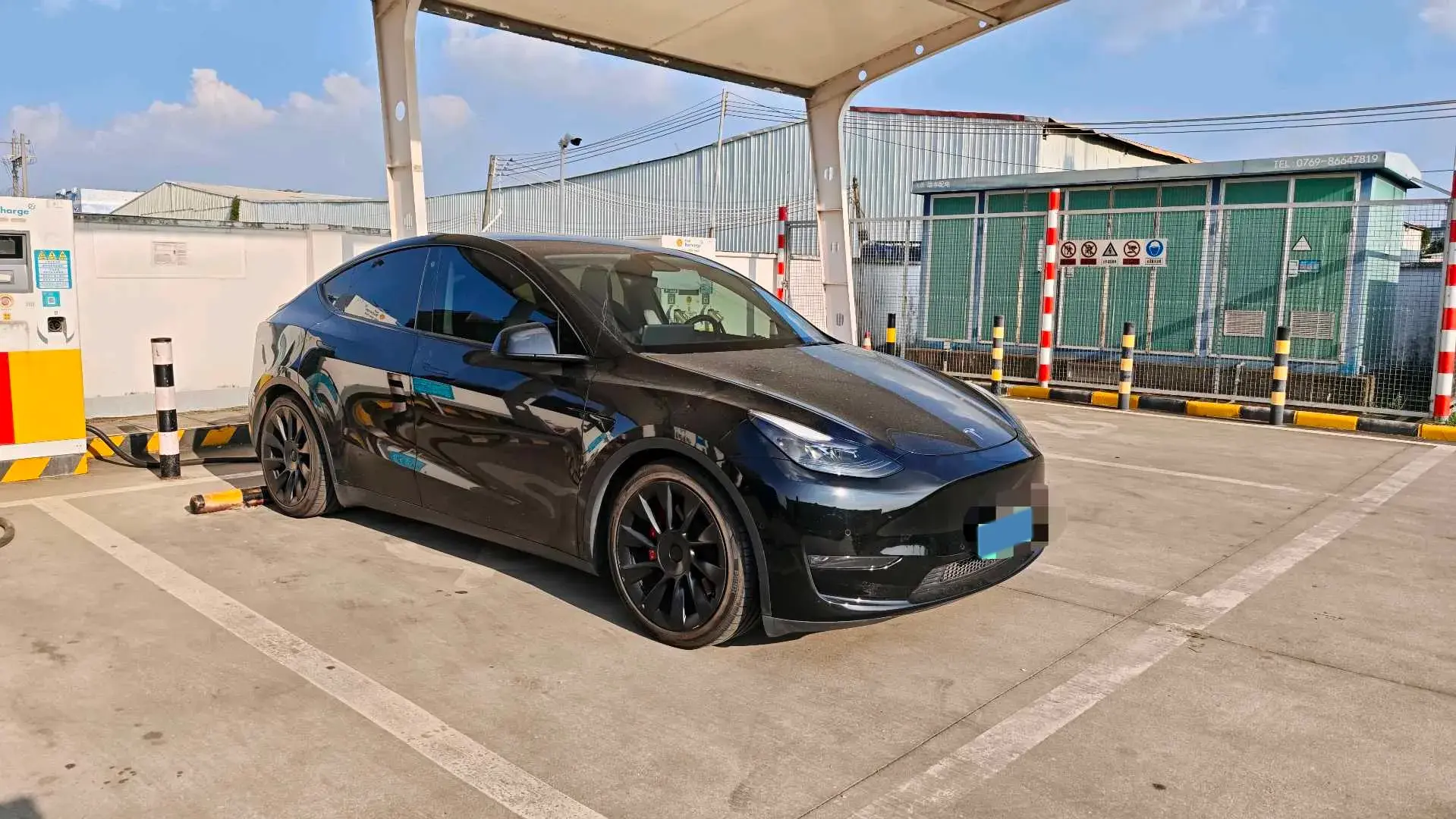 2021 TESLA MODEL thumbnail 3