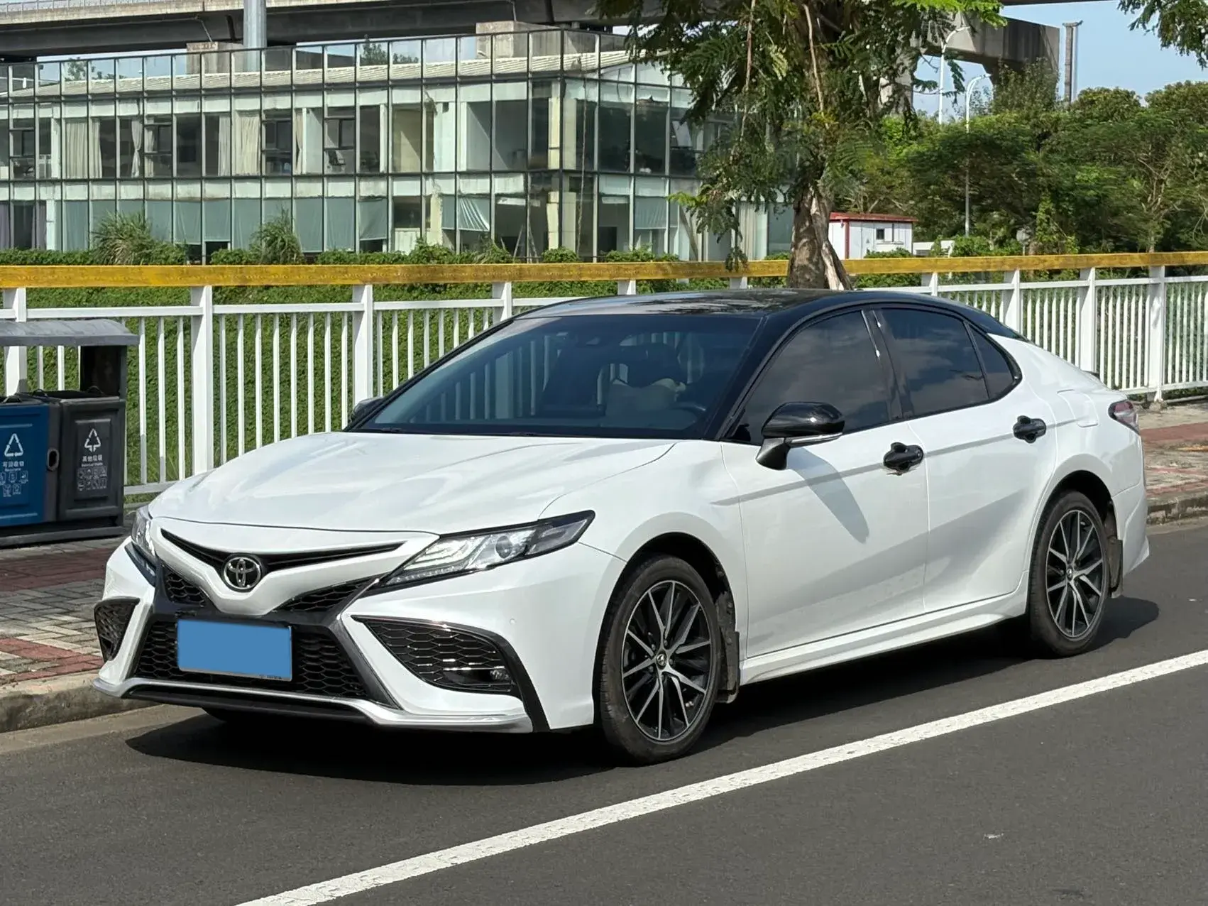 2023 TOYOTA CAMRY view 1