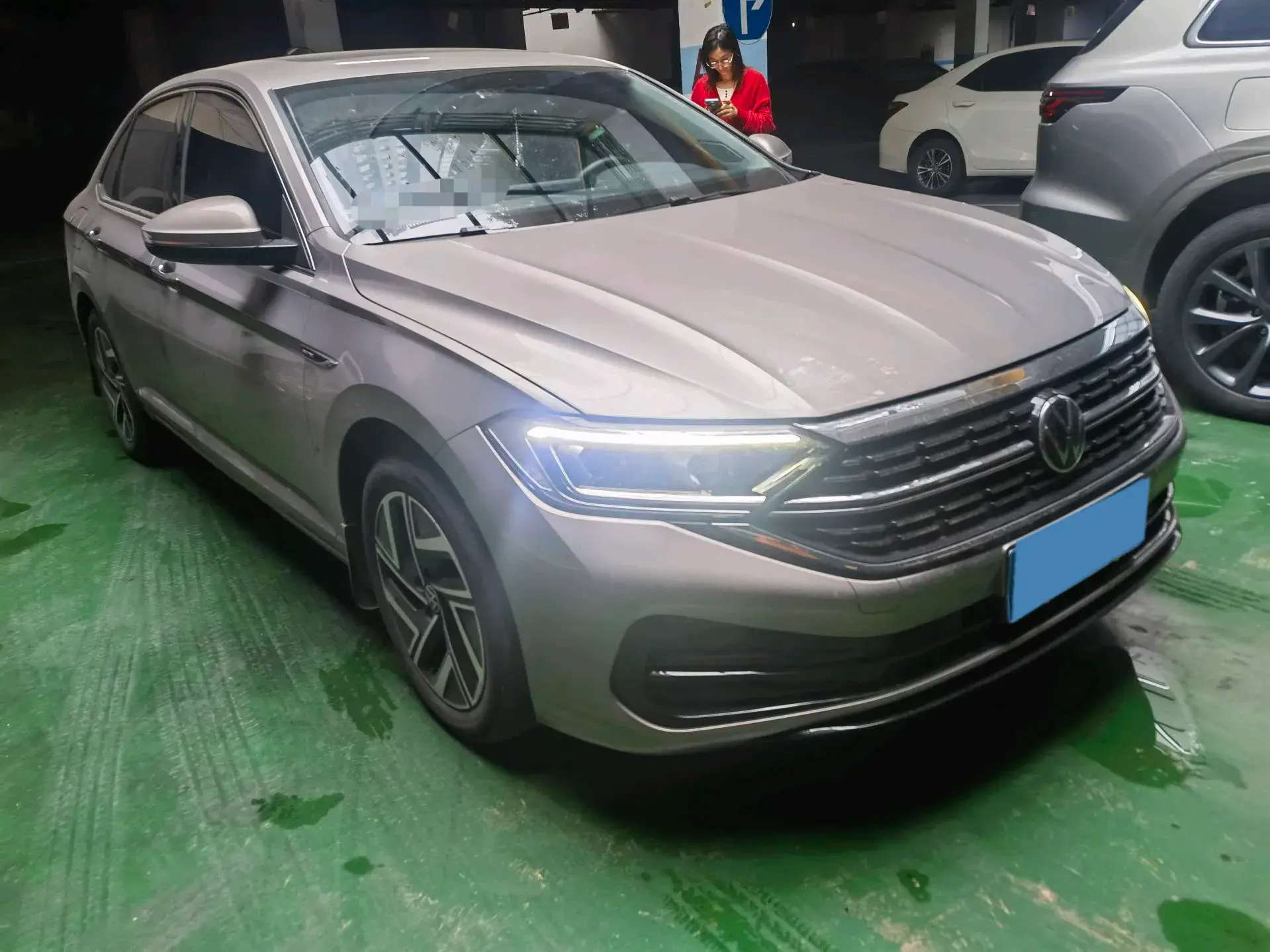 2022 VOLKSWAGEN SAGITAR thumbnail 2