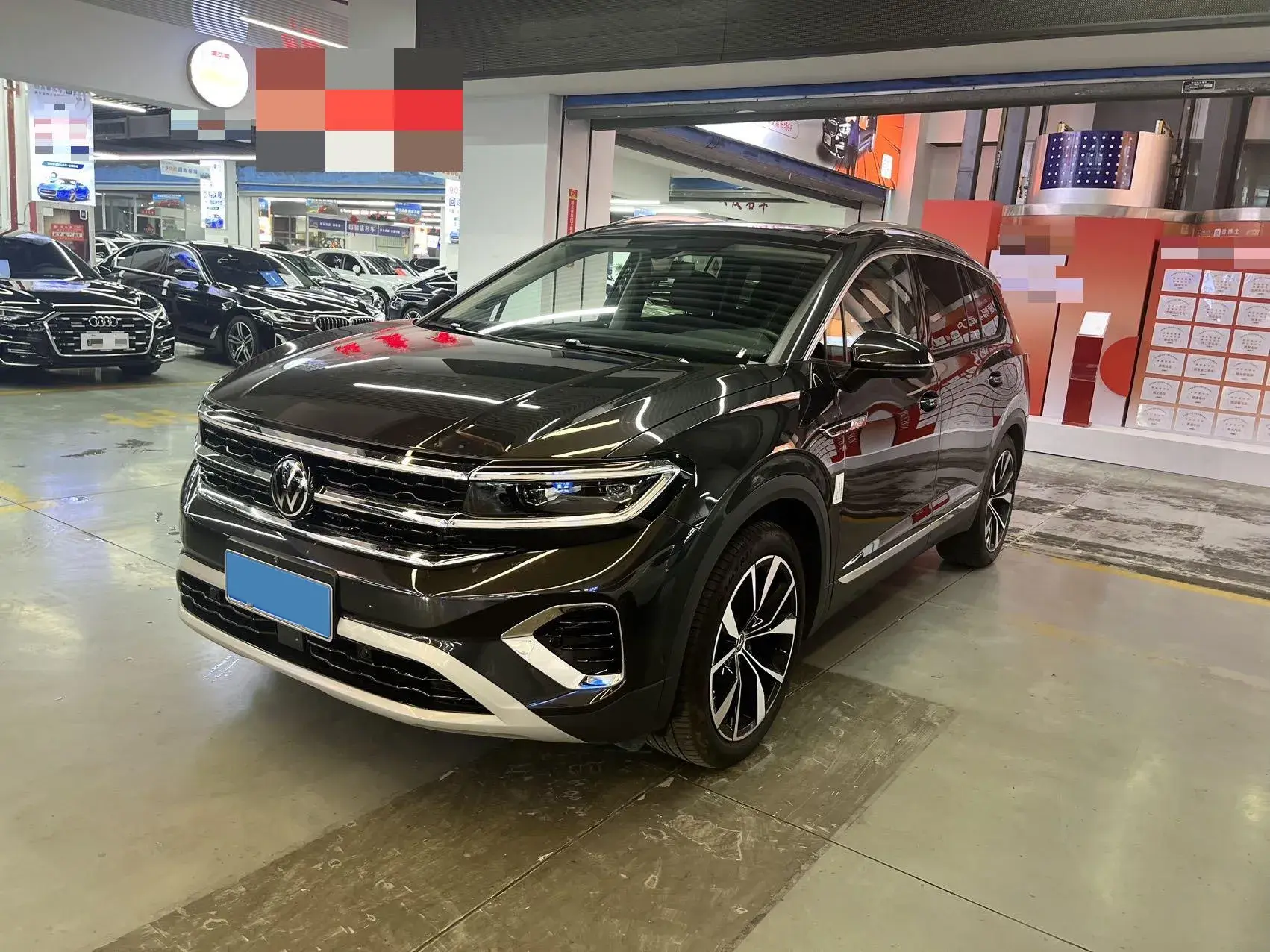 2023 VOLKSWAGEN TALAGON view 1