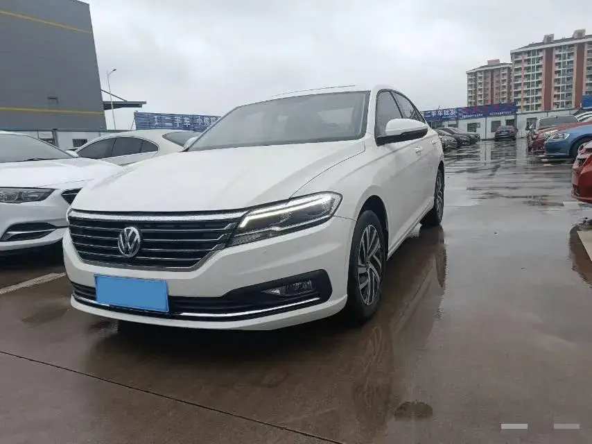 2022 VOLKSWAGEN LAVIDA view 1