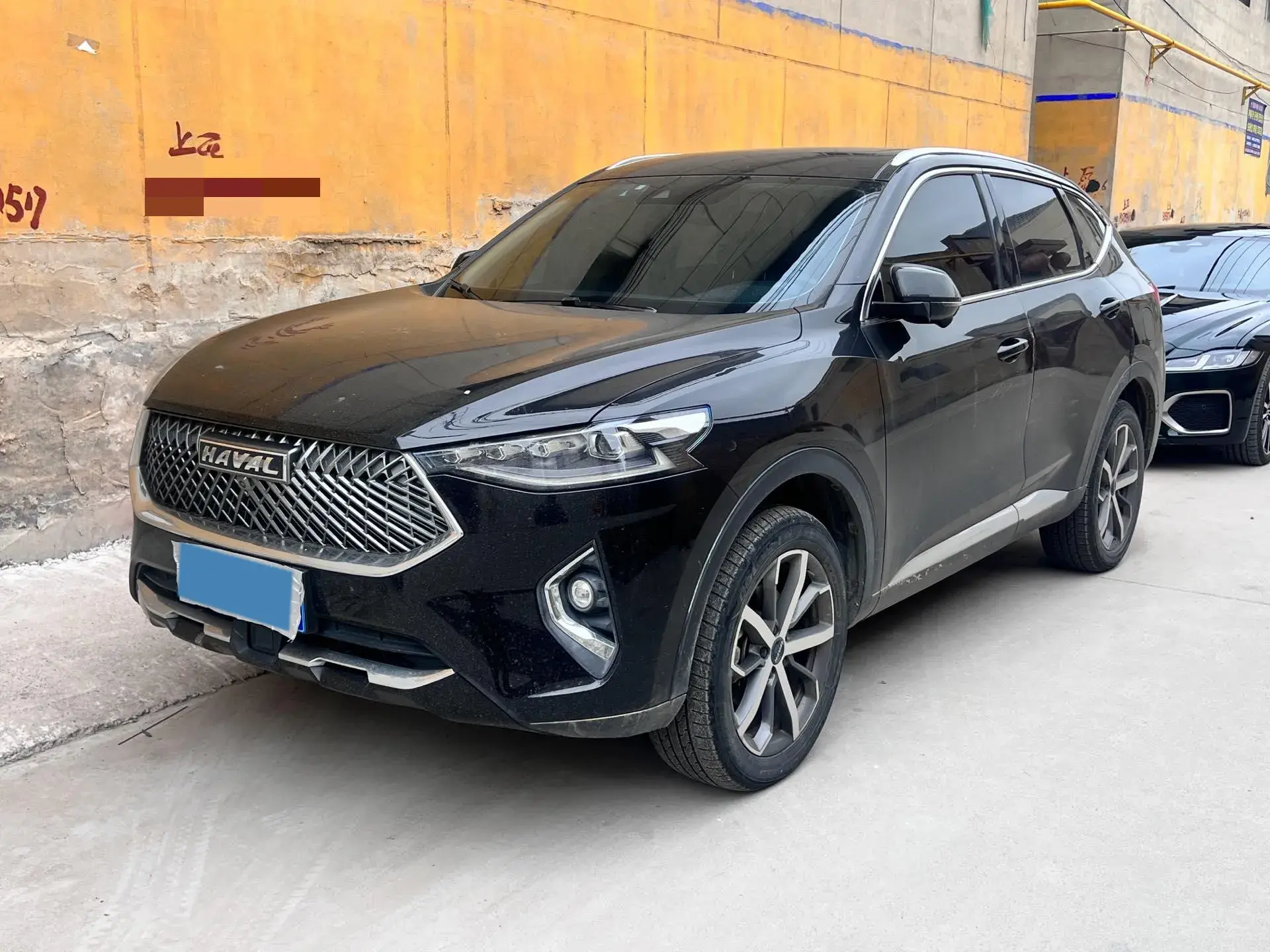 2021 HAVAL F7 view 1