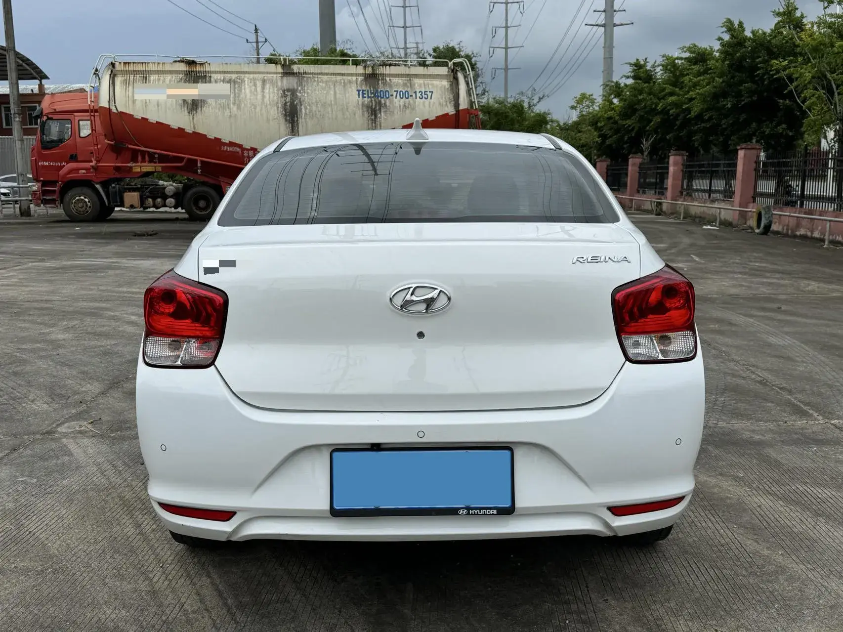 2017 HYUNDAI REINA thumbnail 4