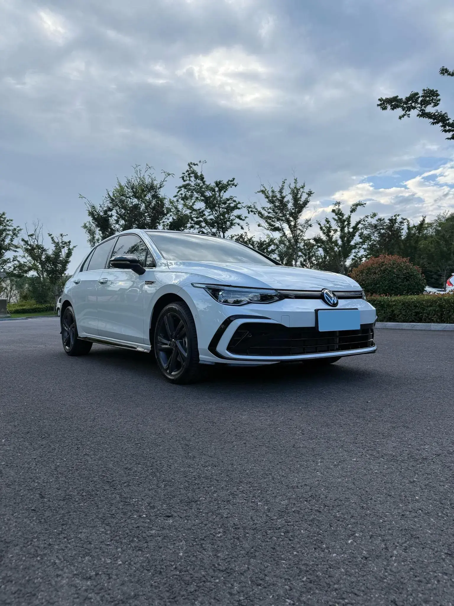 2021 VOLKSWAGEN GOLF thumbnail 2