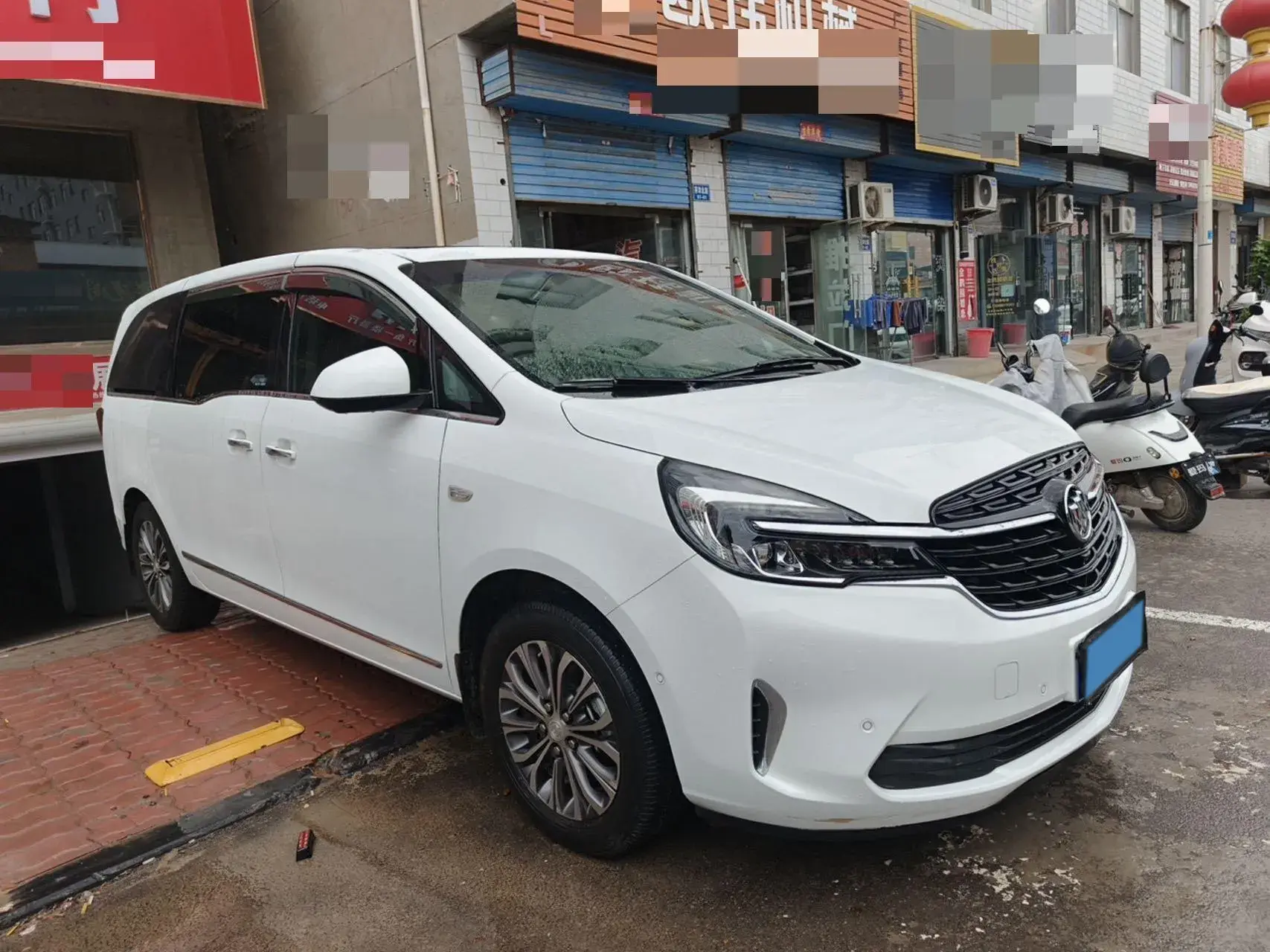 2020 BUICK GL8 thumbnail 3