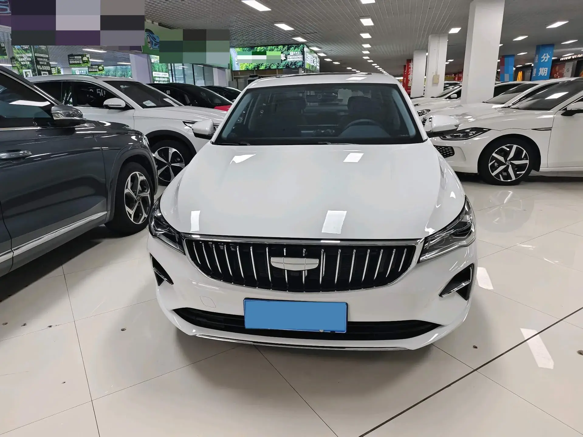 2025 GEELY EMGRAND thumbnail 2