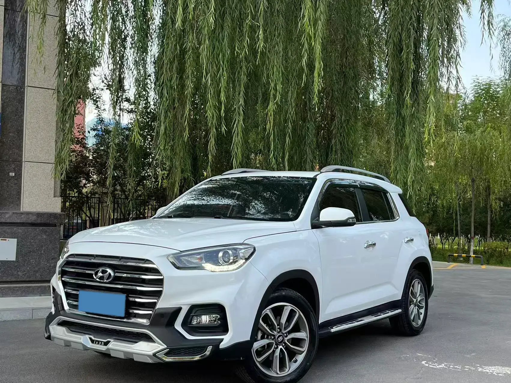 2018 HYUNDAI IX35 view 1