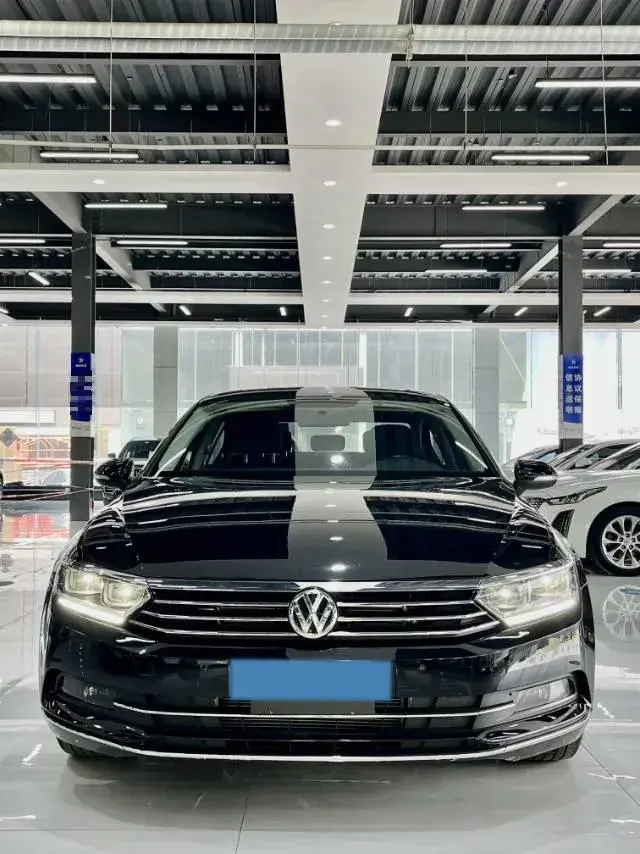 2019 VOLKSWAGEN MAGOTAN thumbnail 2
