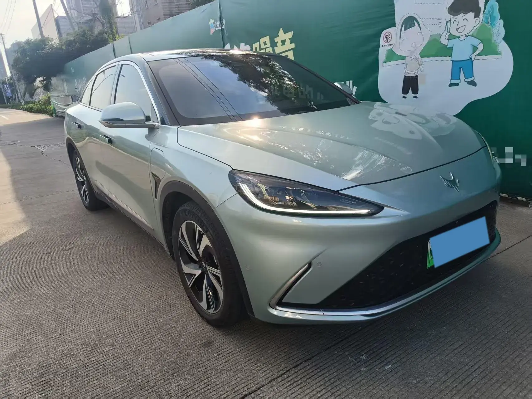 2021 ARCFOX ΑS thumbnail 3