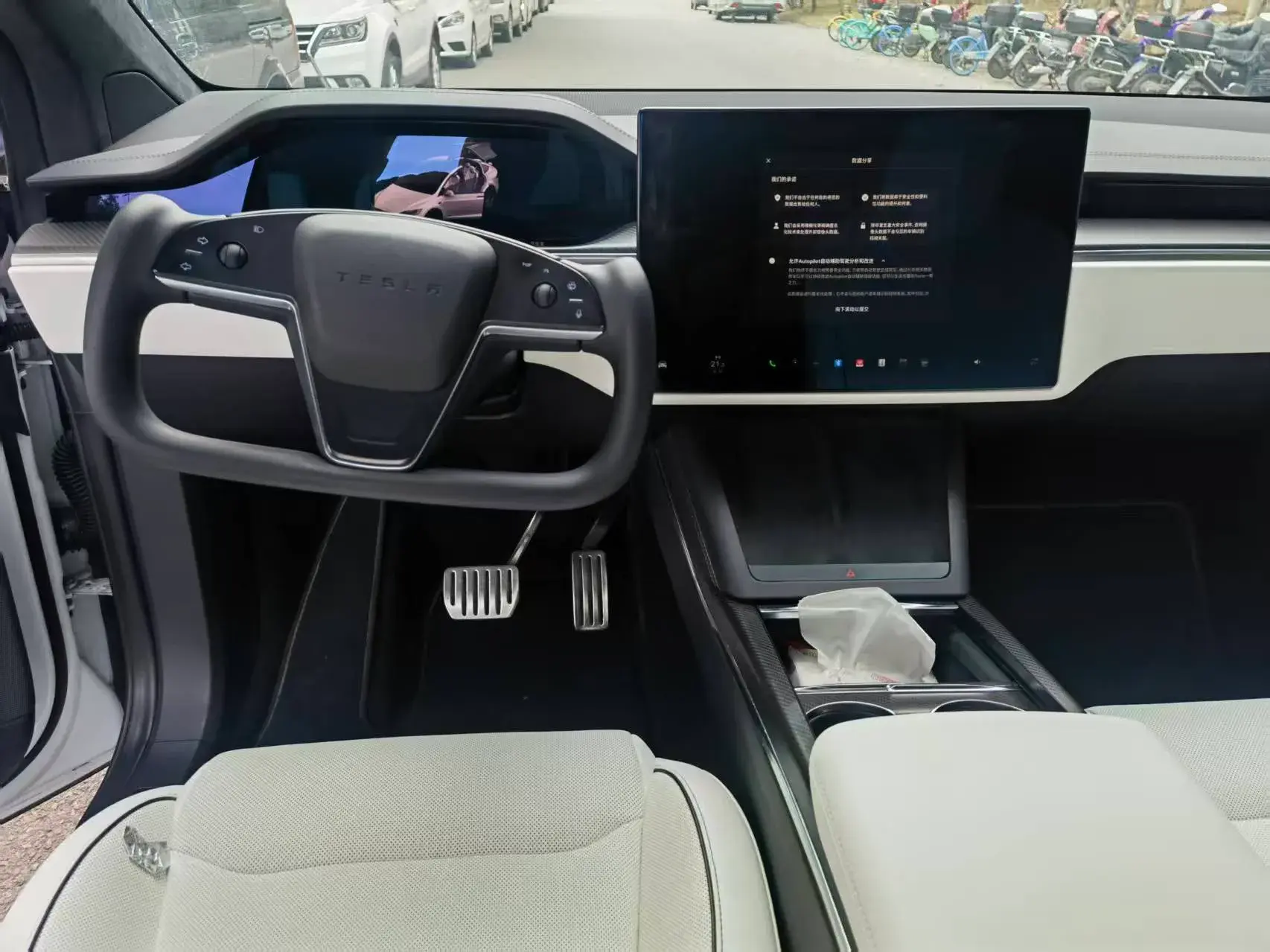 2023 TESLA MODEL thumbnail 4