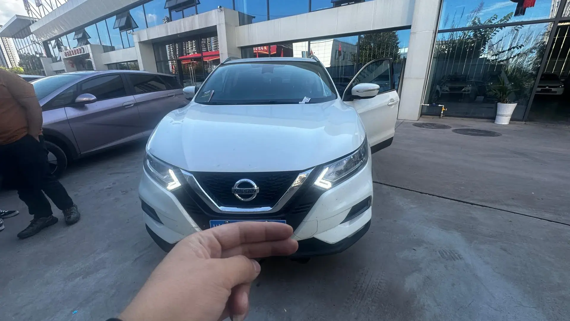 2022 NISSAN QASHQAI thumbnail 2