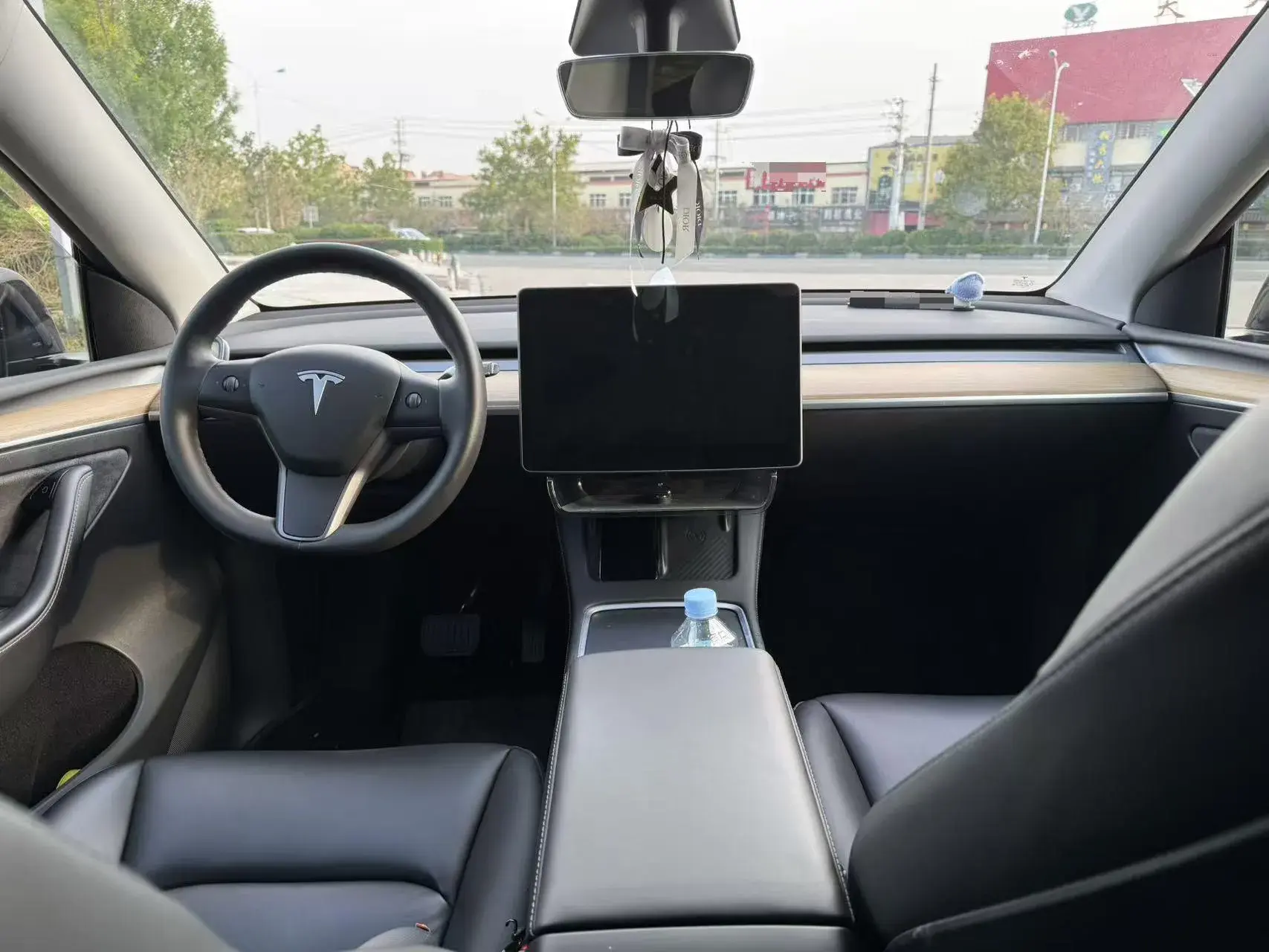 2021 TESLA MODEL thumbnail 4