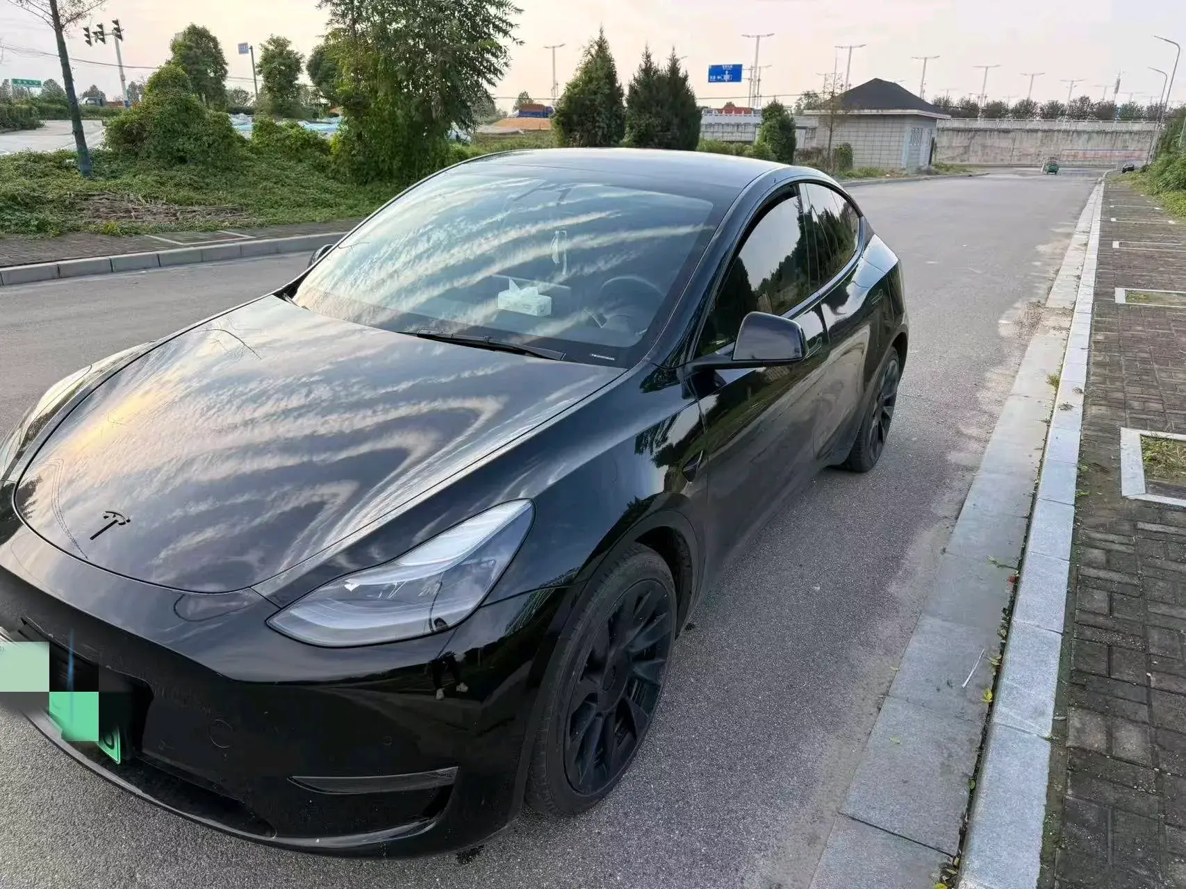 2021 TESLA MODEL view 1