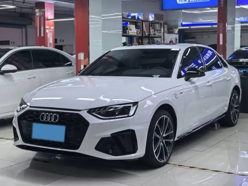 2024 AUDI A4L view 1