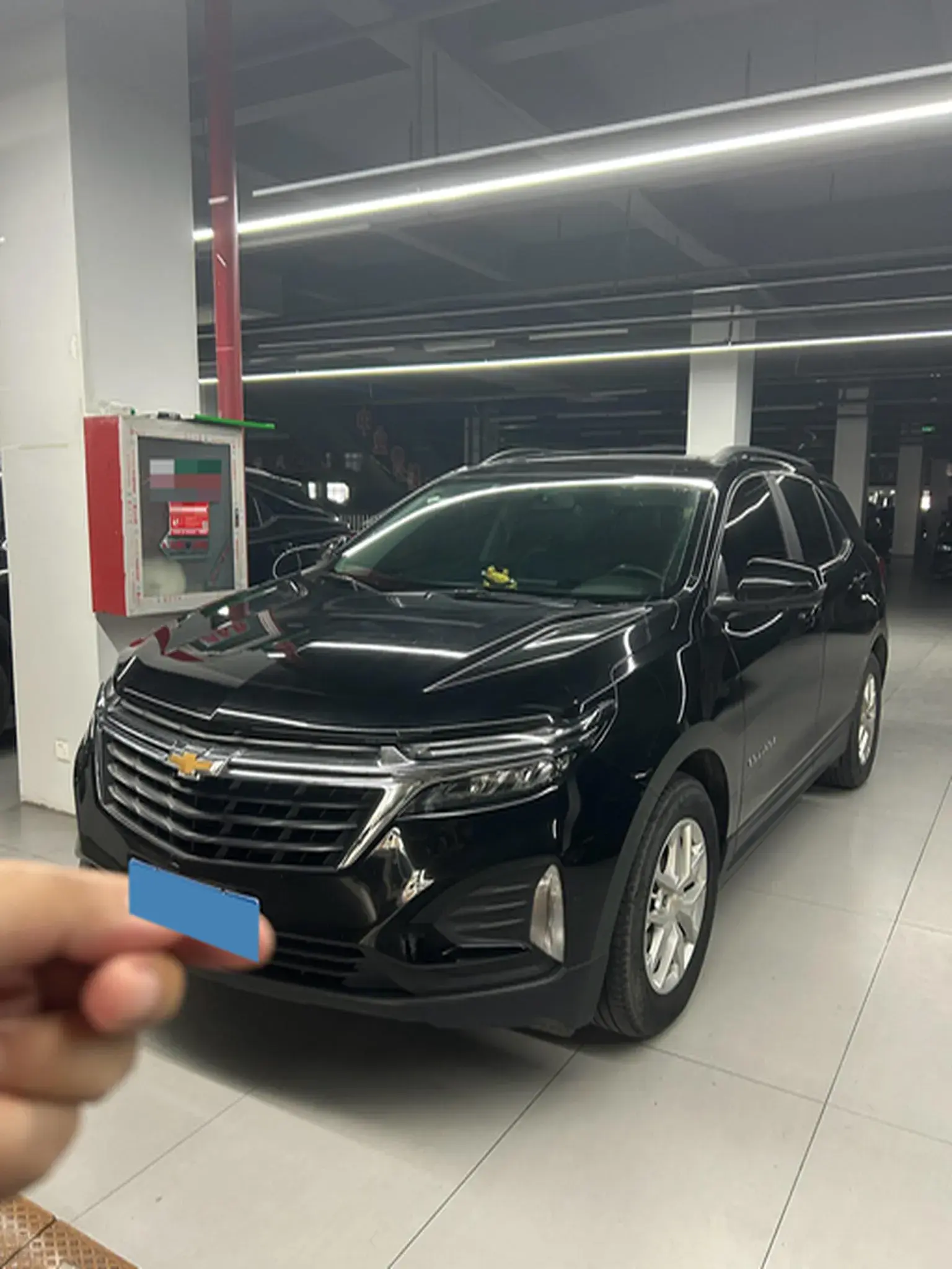 2021 CHEVROLET EQUINOX view 1