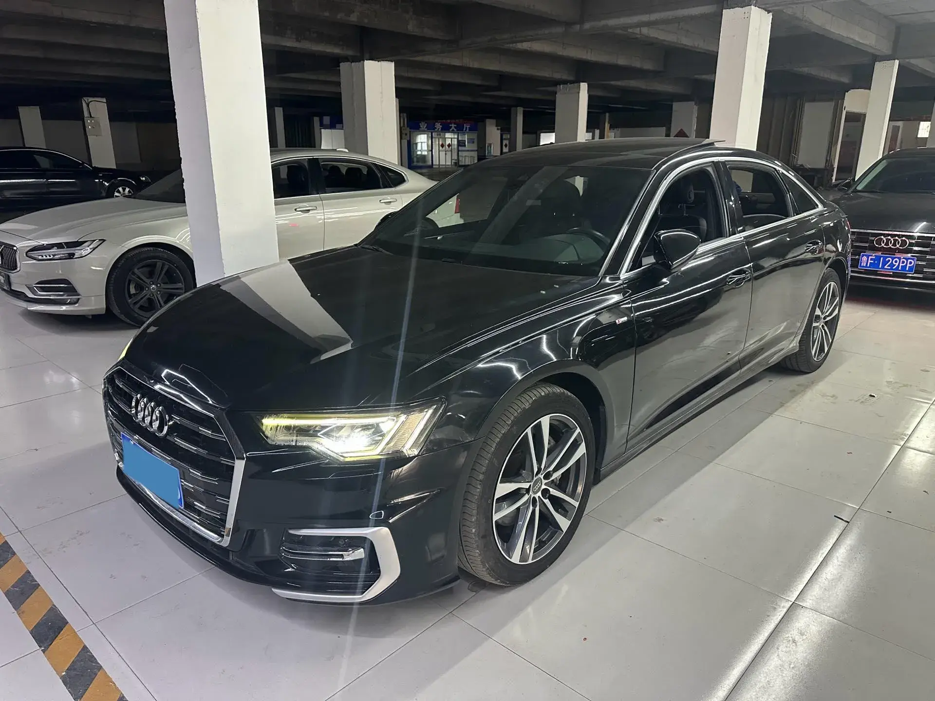 2020 AUDI A6L view 1