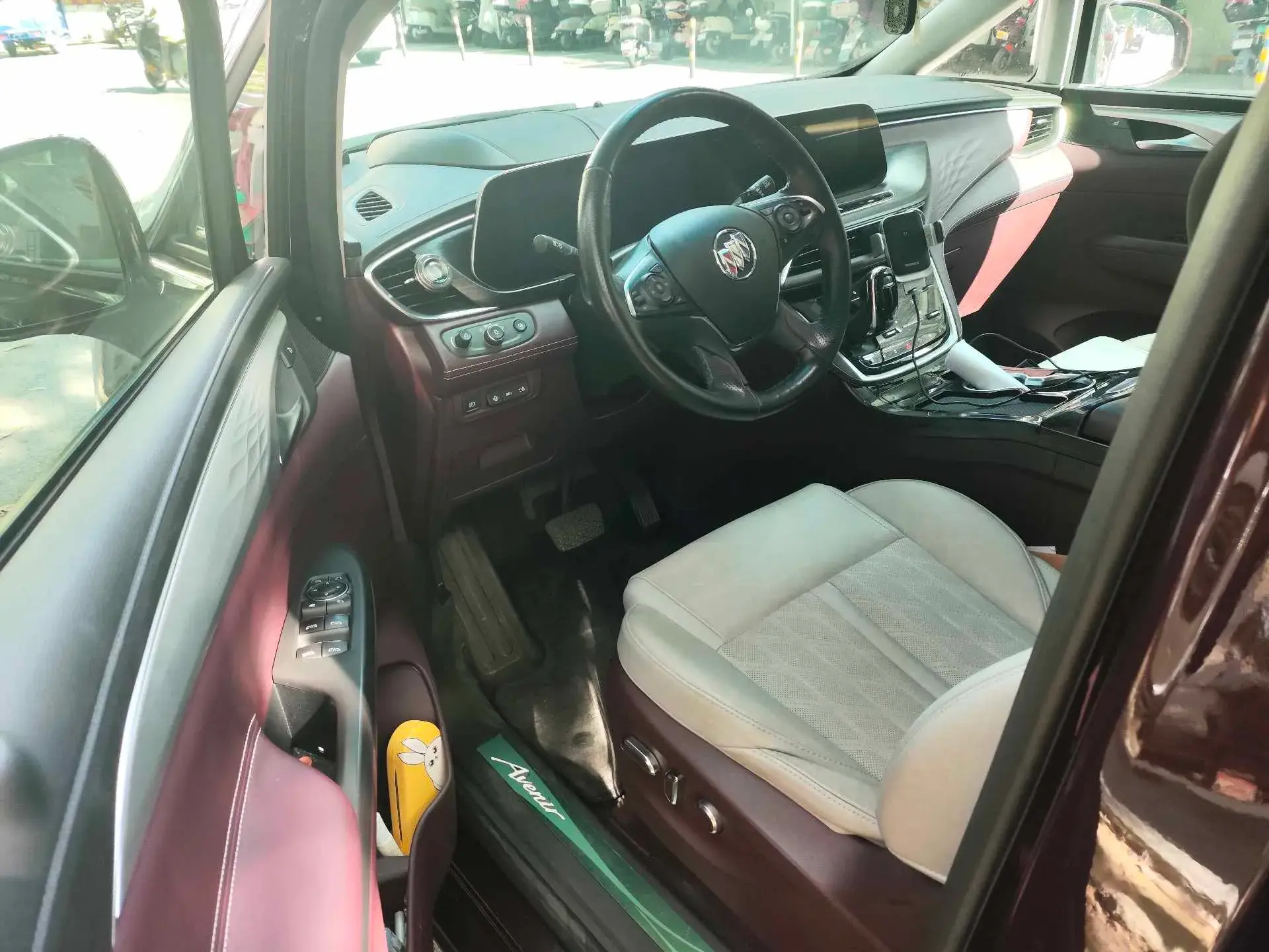 2022 BUICK GL8 thumbnail 4